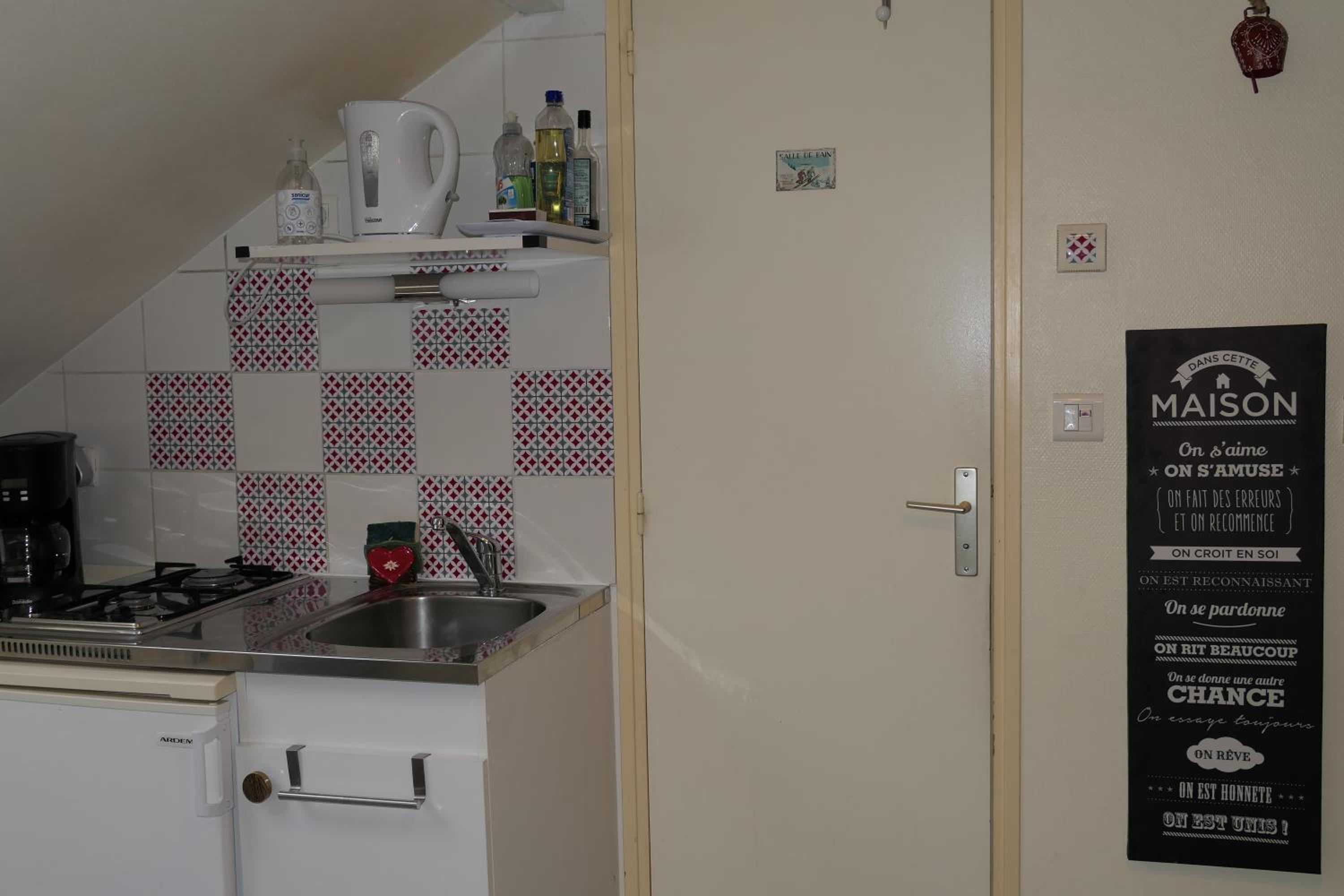 Location Le Pim's à "La Feuillée" pour 2 pers Mont-Dore 2 étoiles view 5