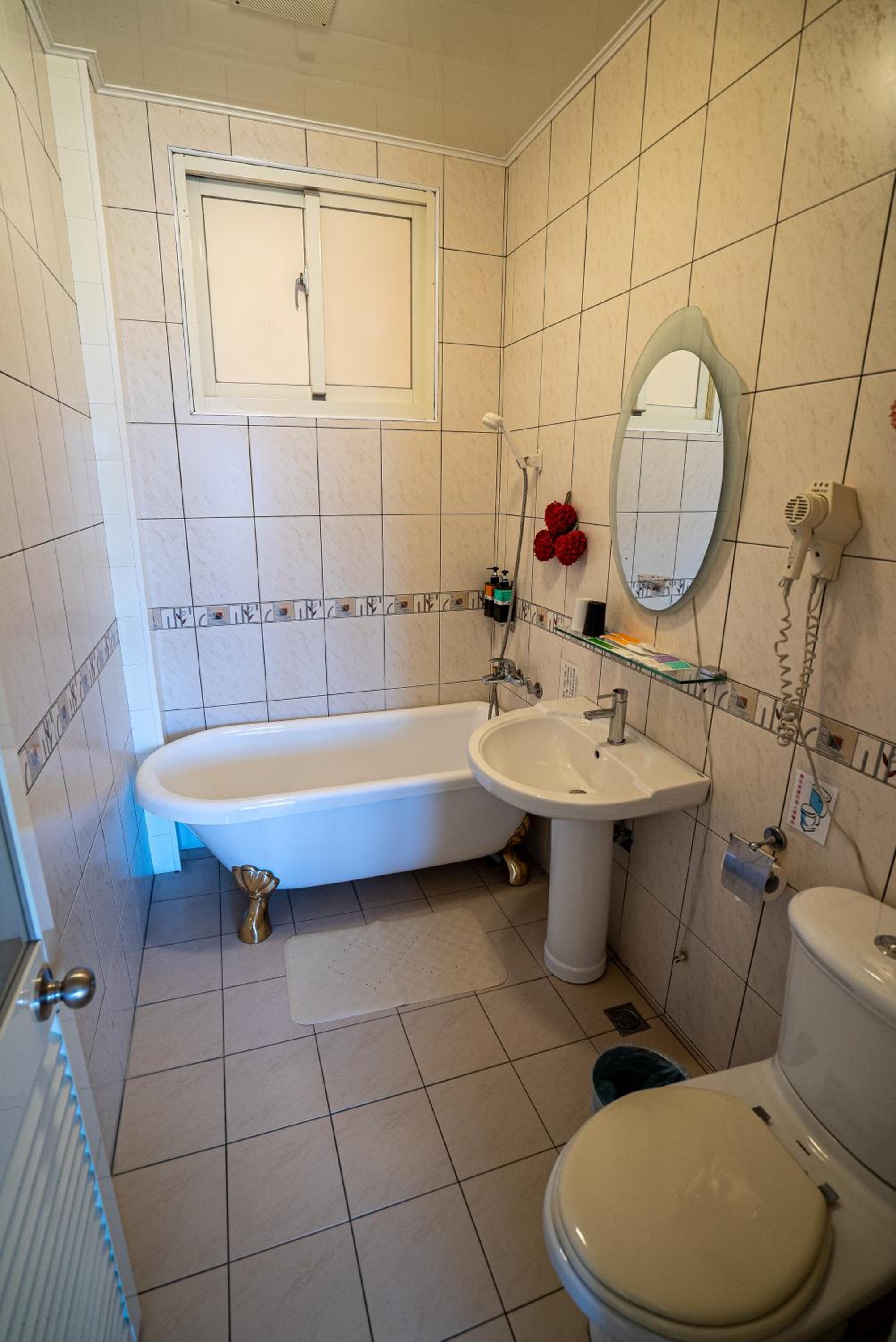 Photo 42