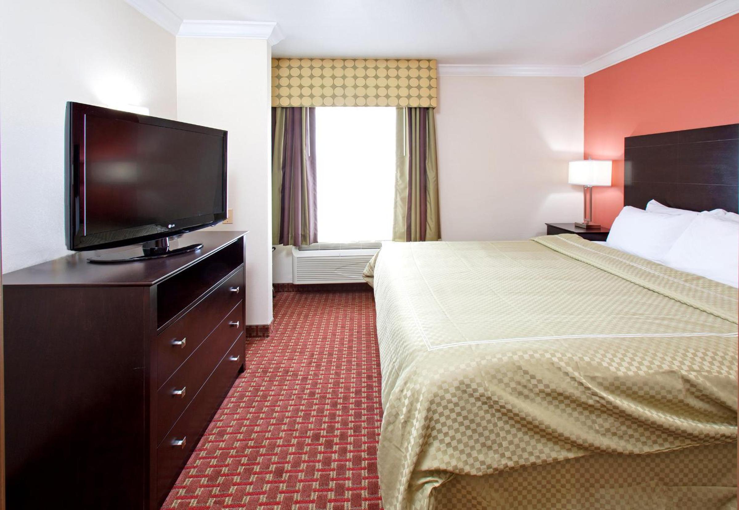 AmericInn by Wyndham Johnston Des Moines