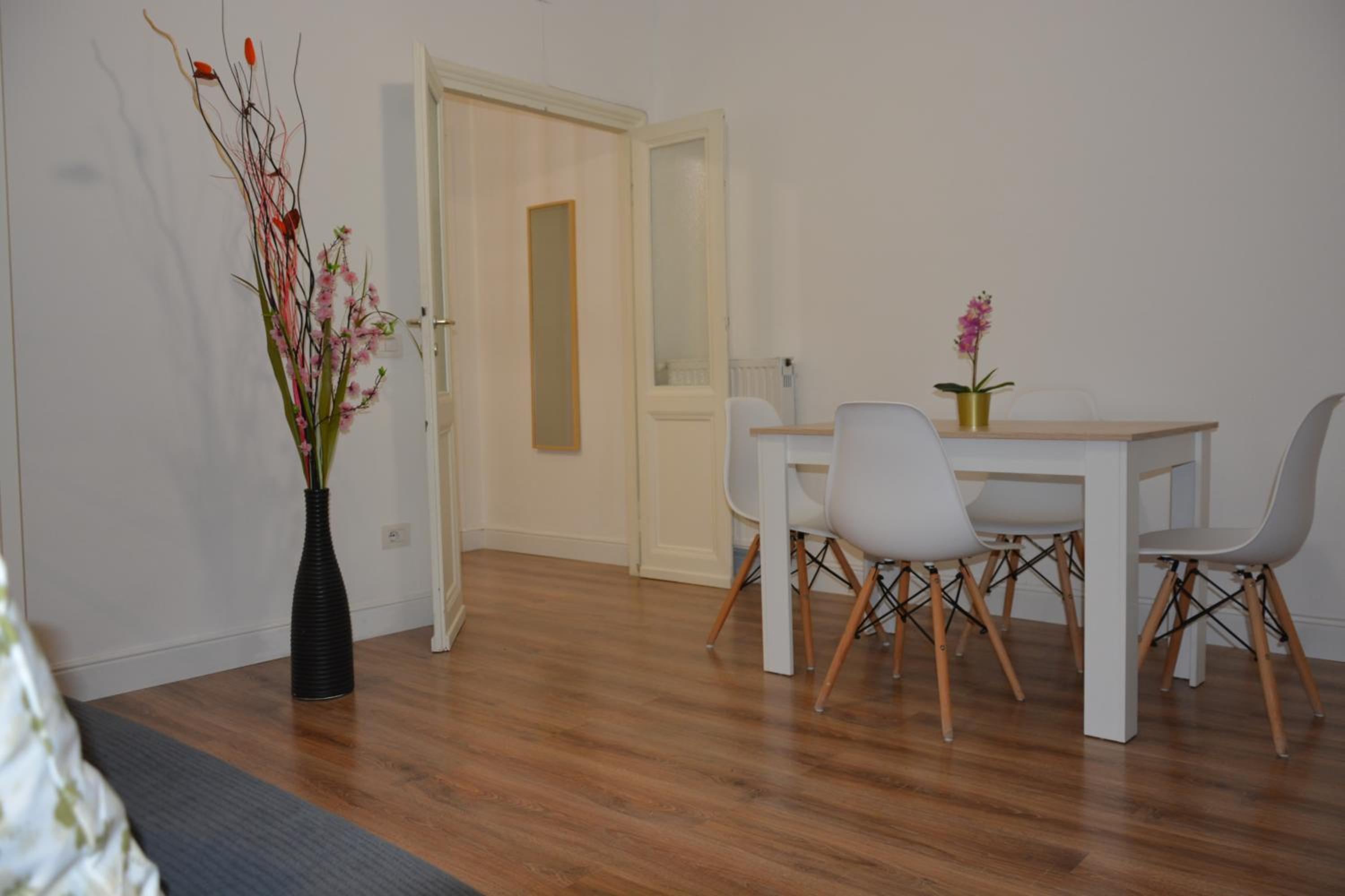 MiRhome Apartment
