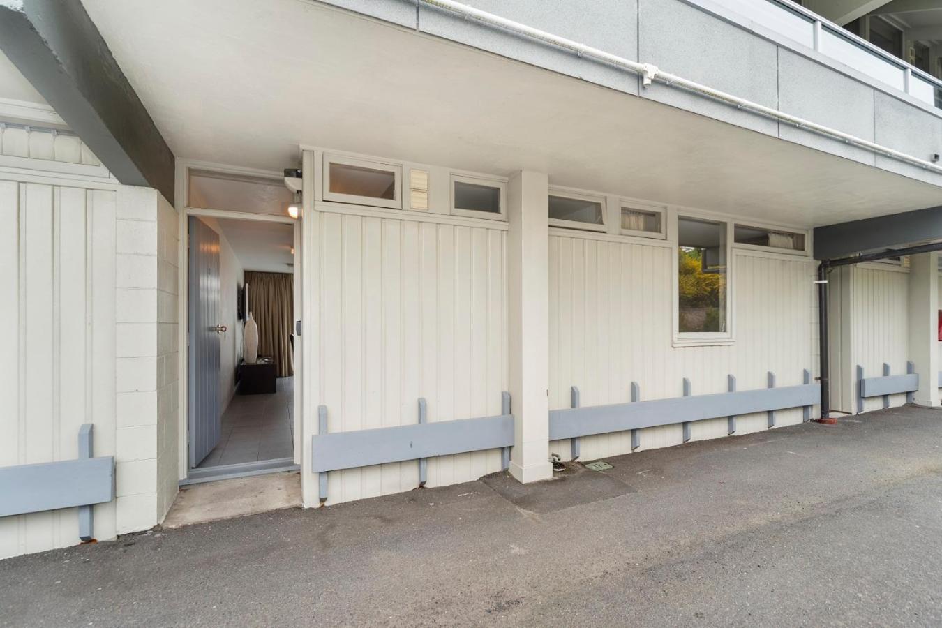 Affordable One Bedroom Apartment Lake Taupo C4 view 5
