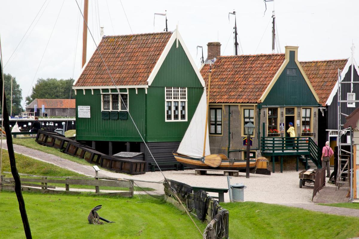 children's play area