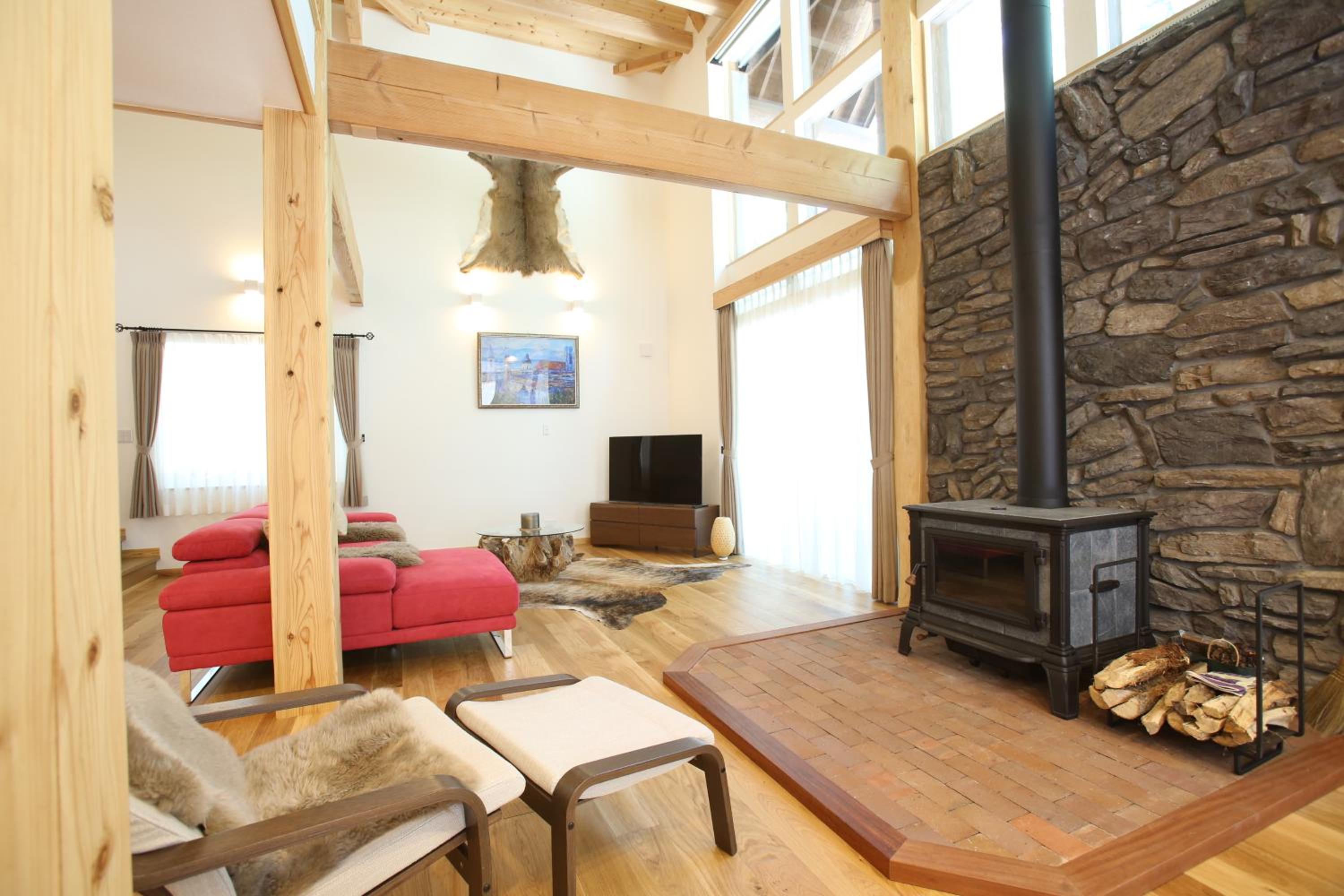 Villa Bavaria by Hakuba White Fox Company view 3