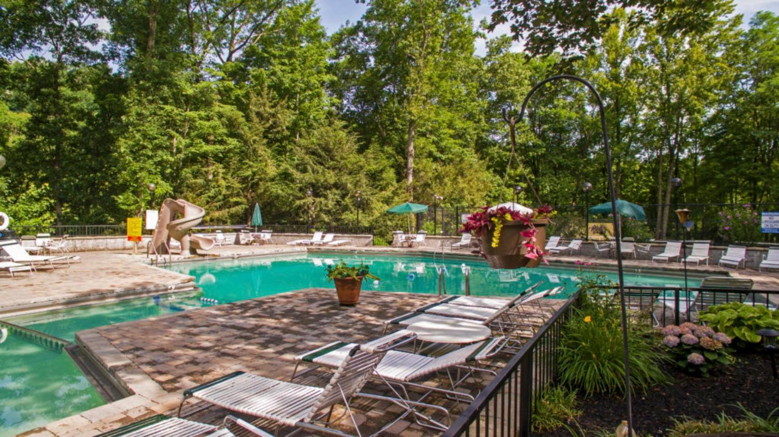 Smoky Bear Hideaway
