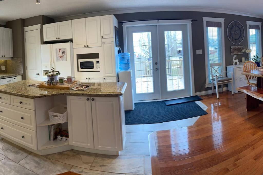 Van Parys Lake House