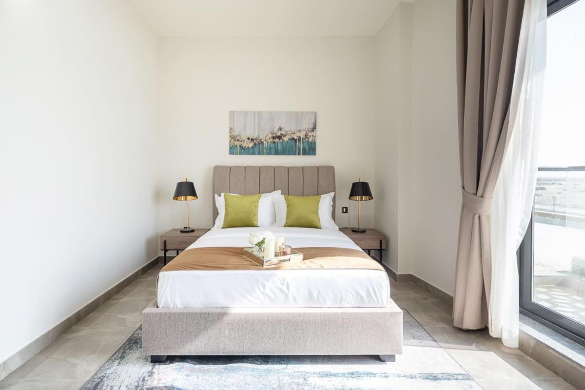 Frank Porter - Majestique Residence 2