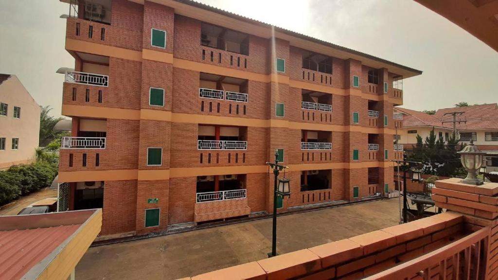 Eastan View Apartment view 2