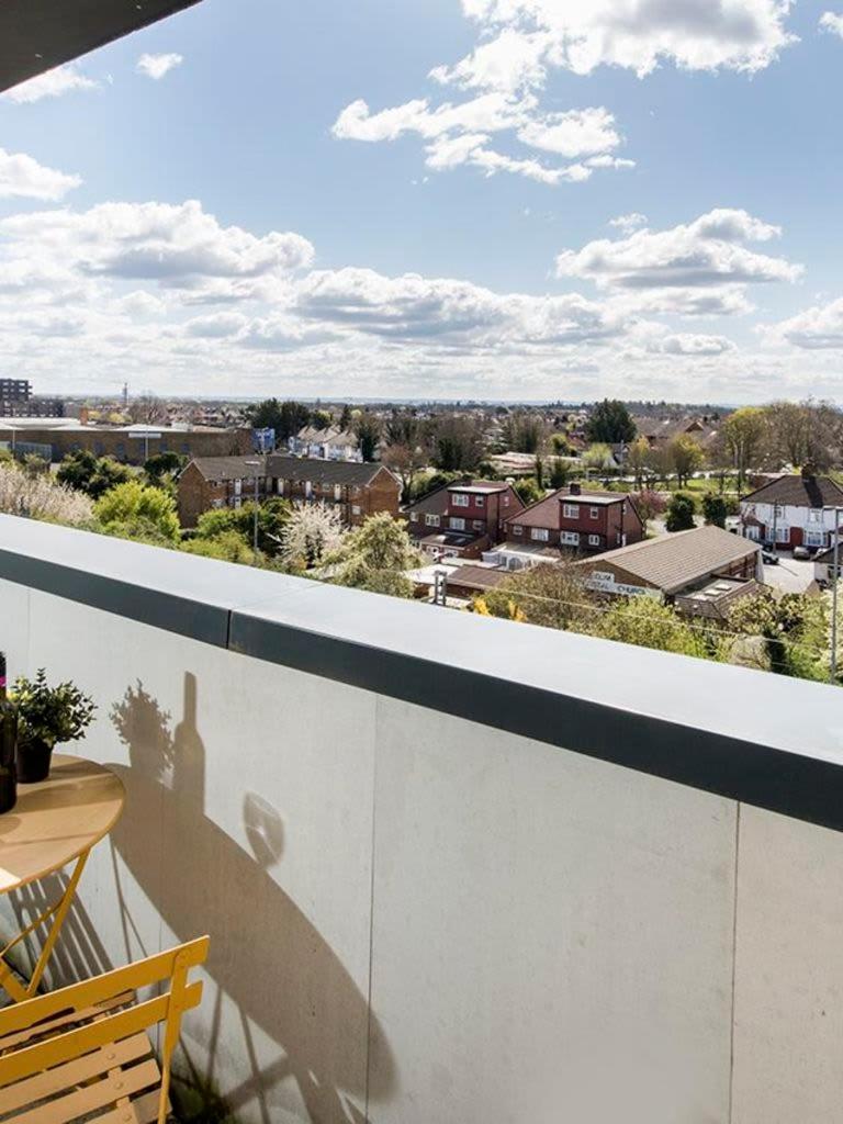 Two bedroom apartments close to Heathrow