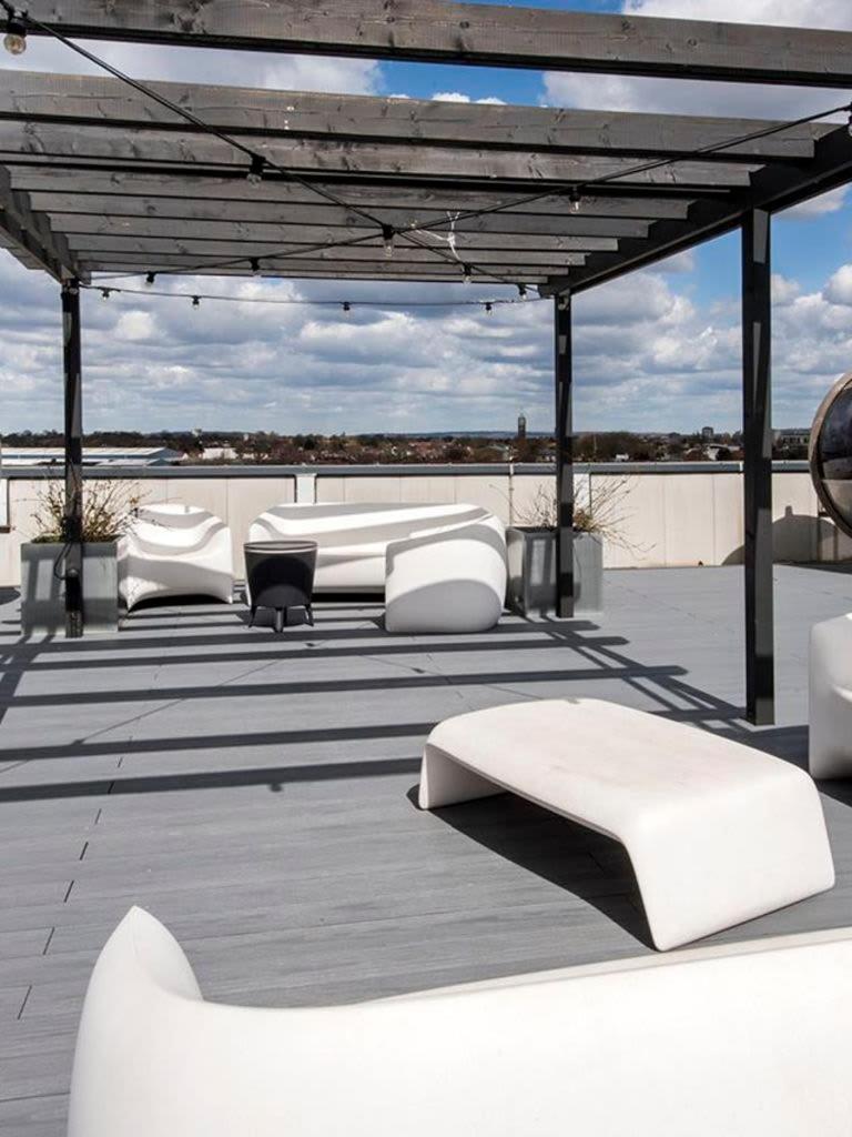 Two bedroom apartments close to Heathrow