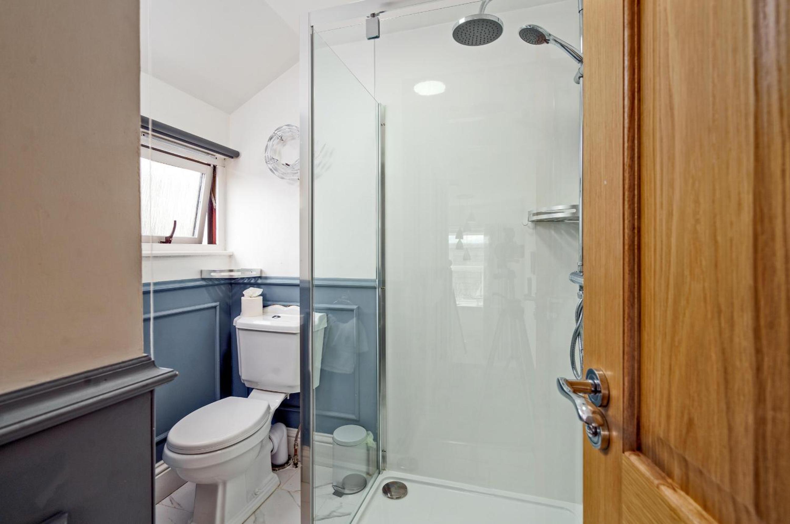 Clovelly House Relaxed Family Coastal Home view 2