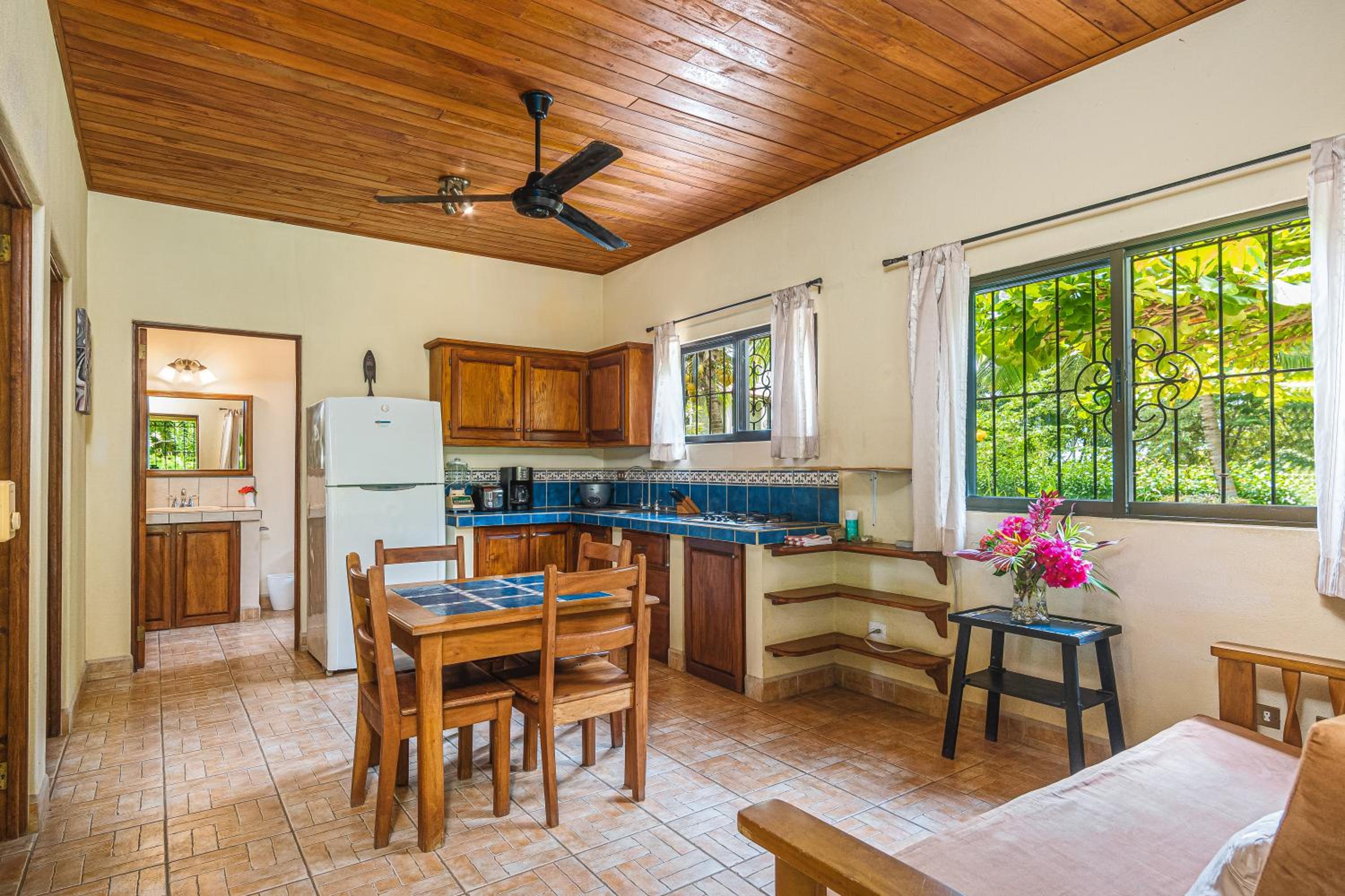 Guacamaya Lodge