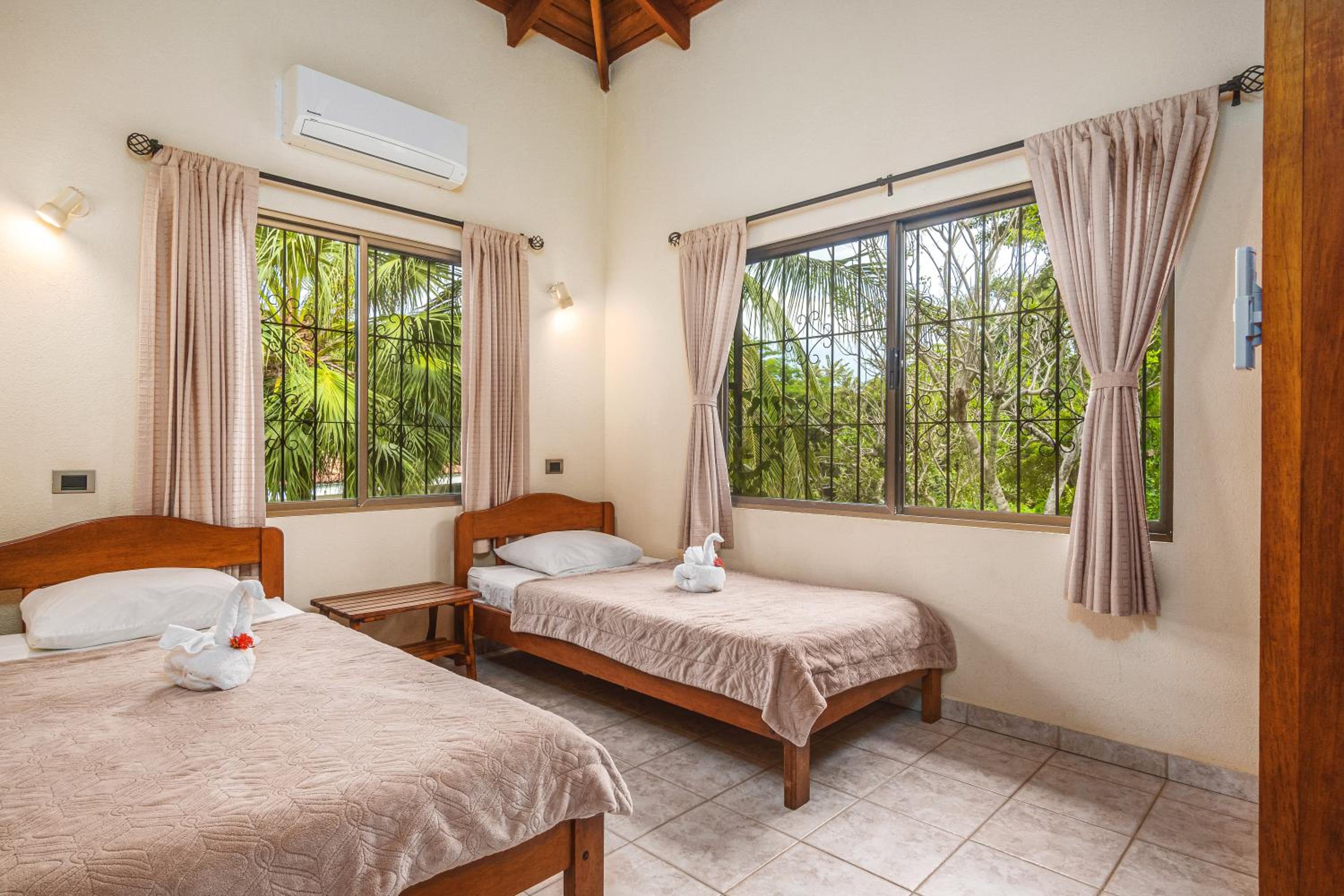 Guacamaya Lodge