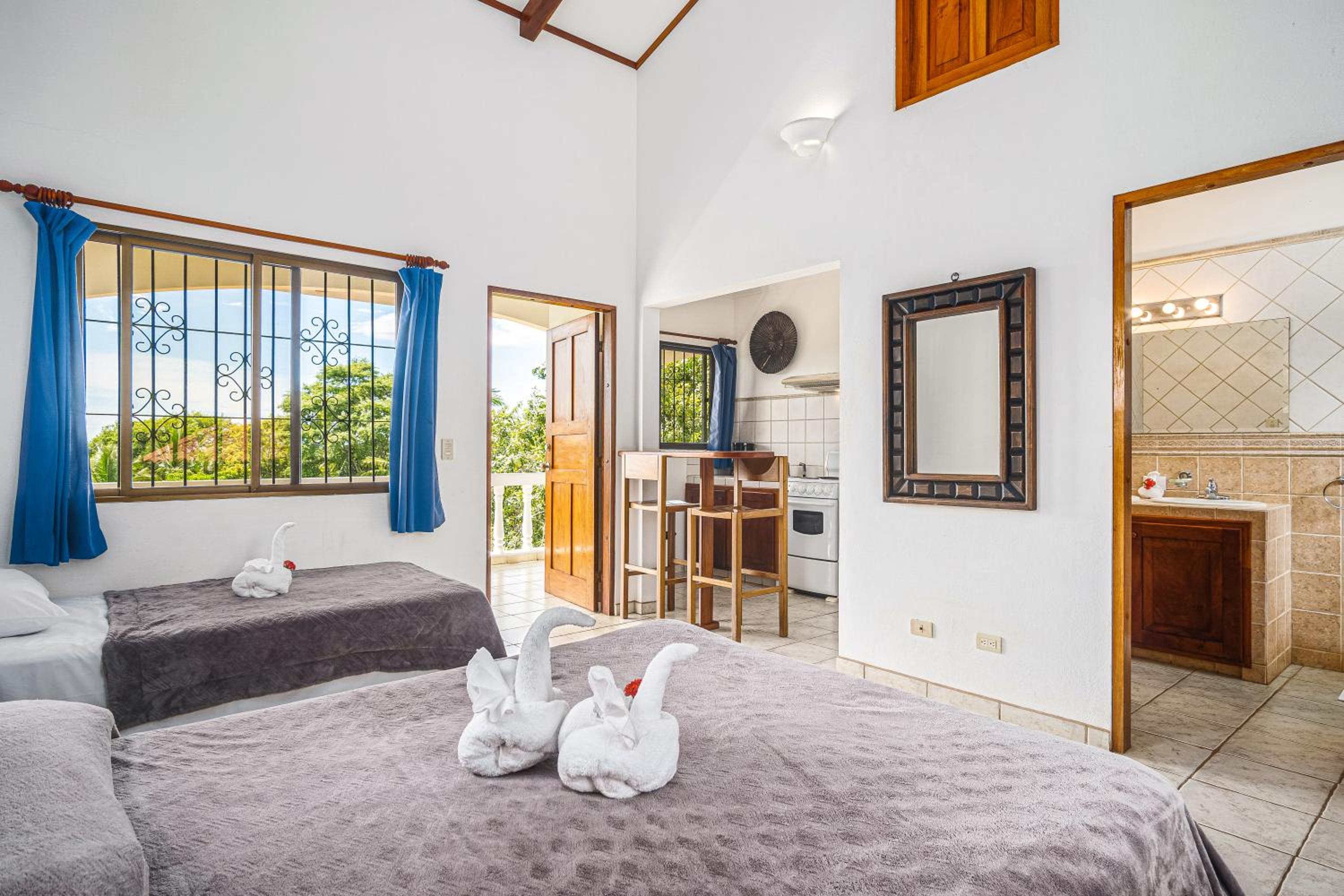 Guacamaya Lodge