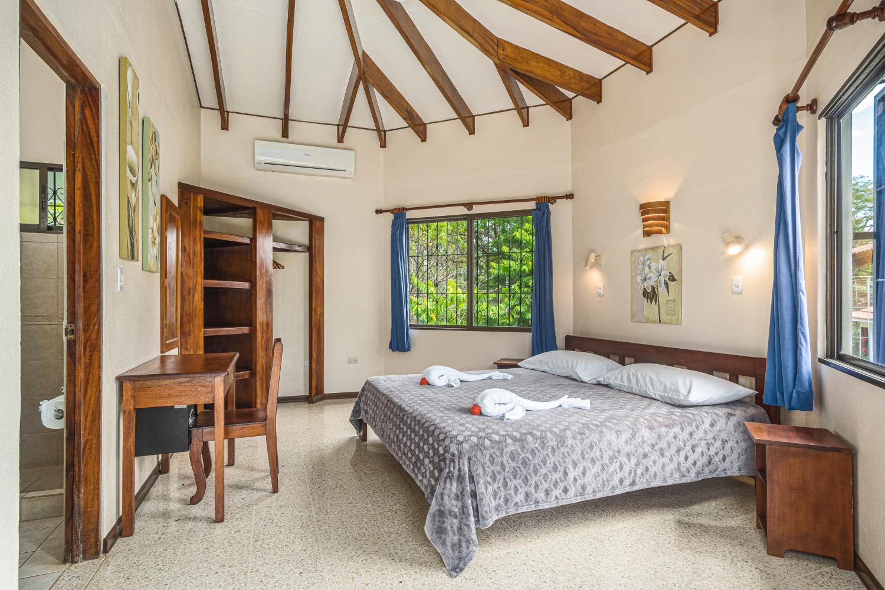 Guacamaya Lodge