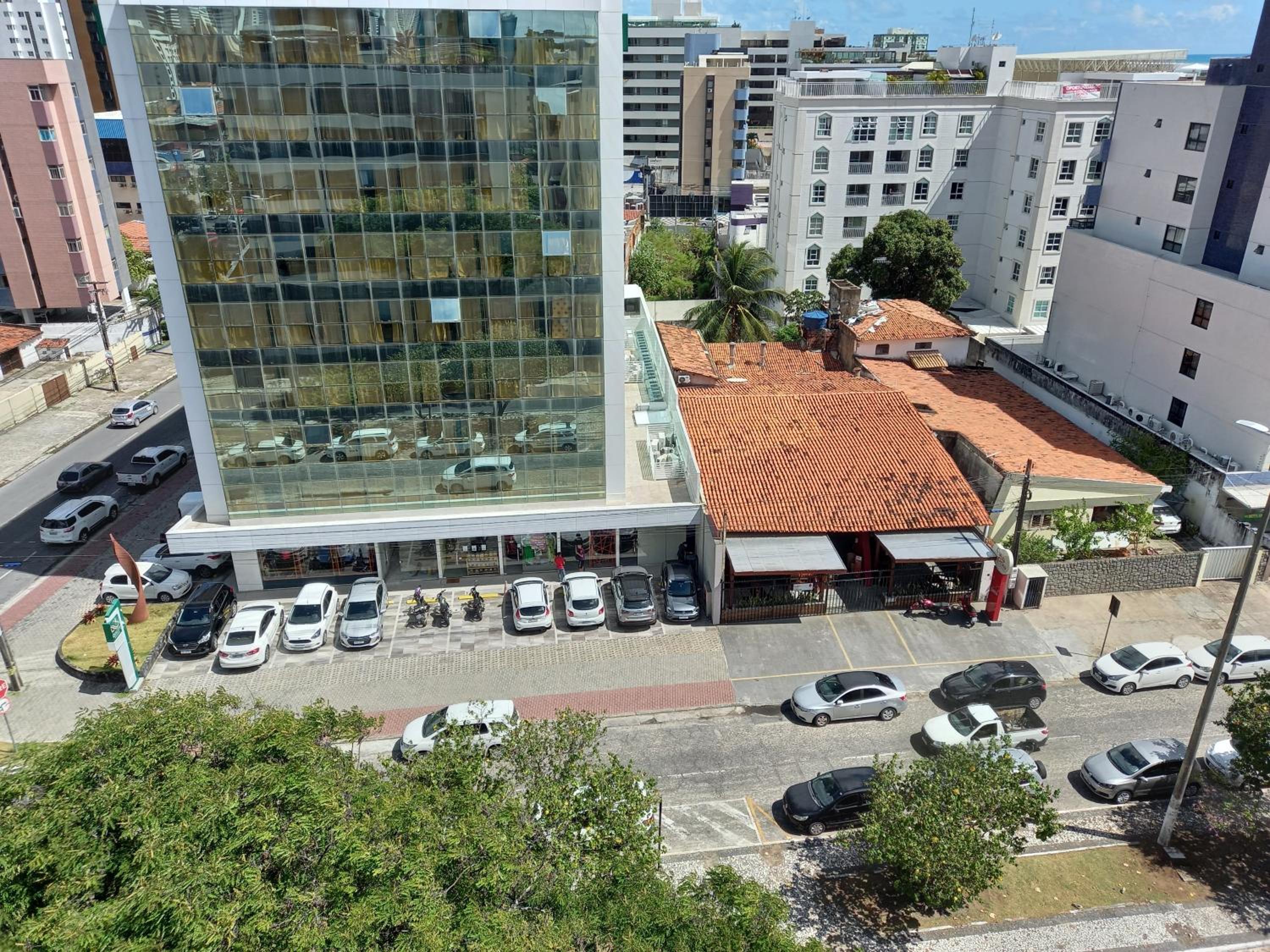 Flat a uma quadra da PRAIA e do LARGO DE TAMBAÚ, principal ponto turístico da praia do CABO BRANCO! view 3