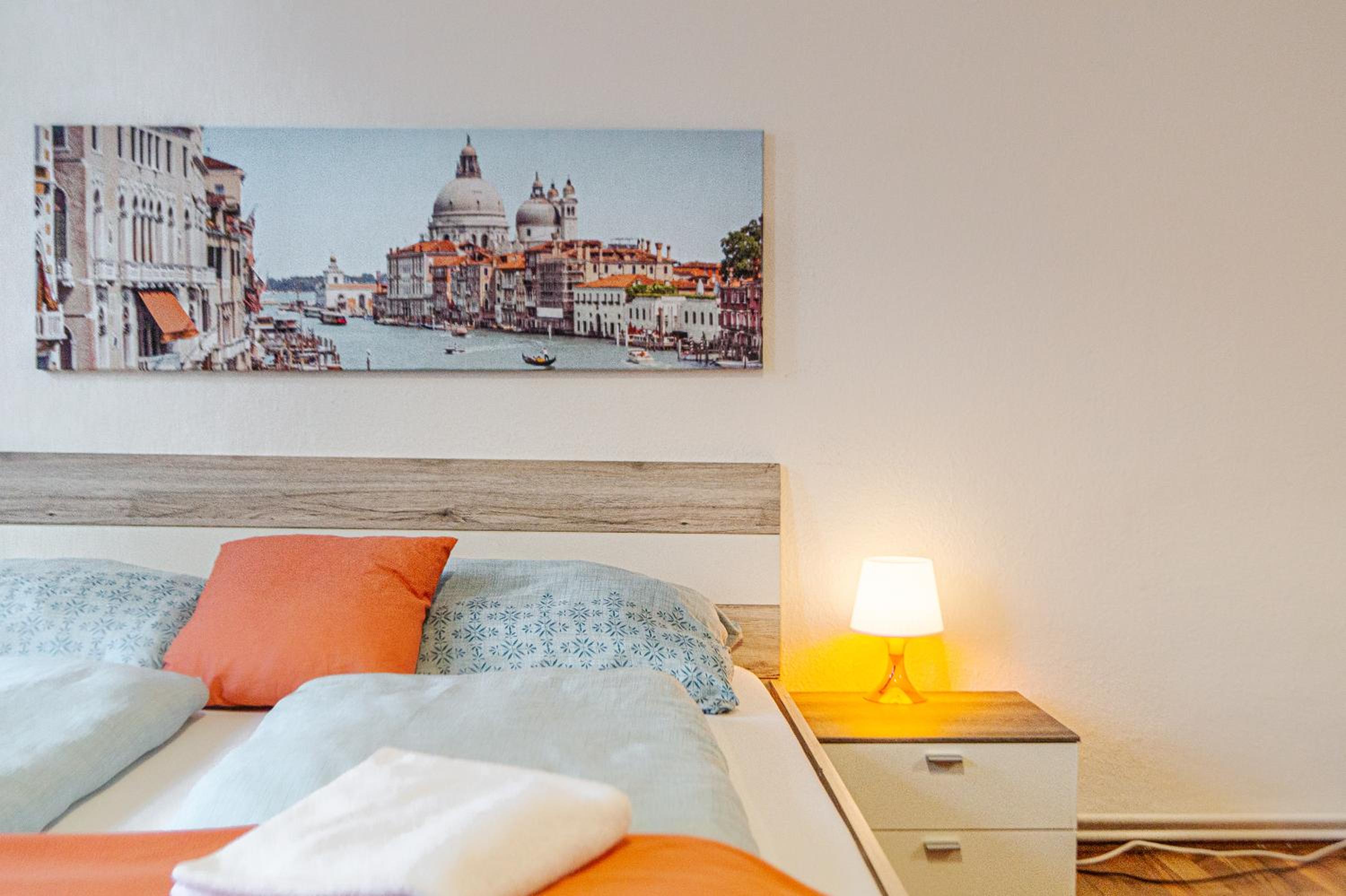 Comfy 2BR- Apartment near Wiener Stadthalle