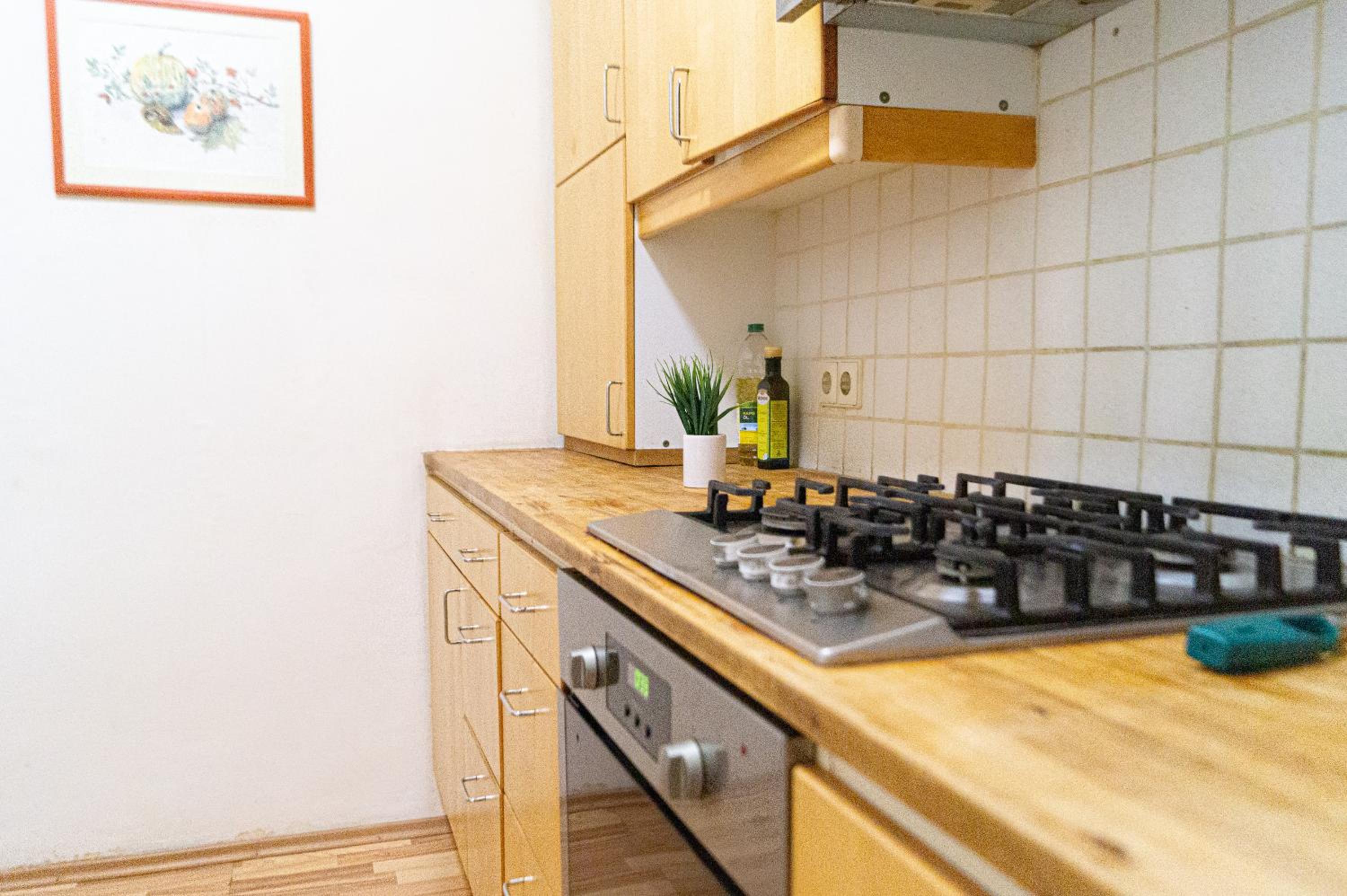 Comfy 2BR- Apartment near Wiener Stadthalle