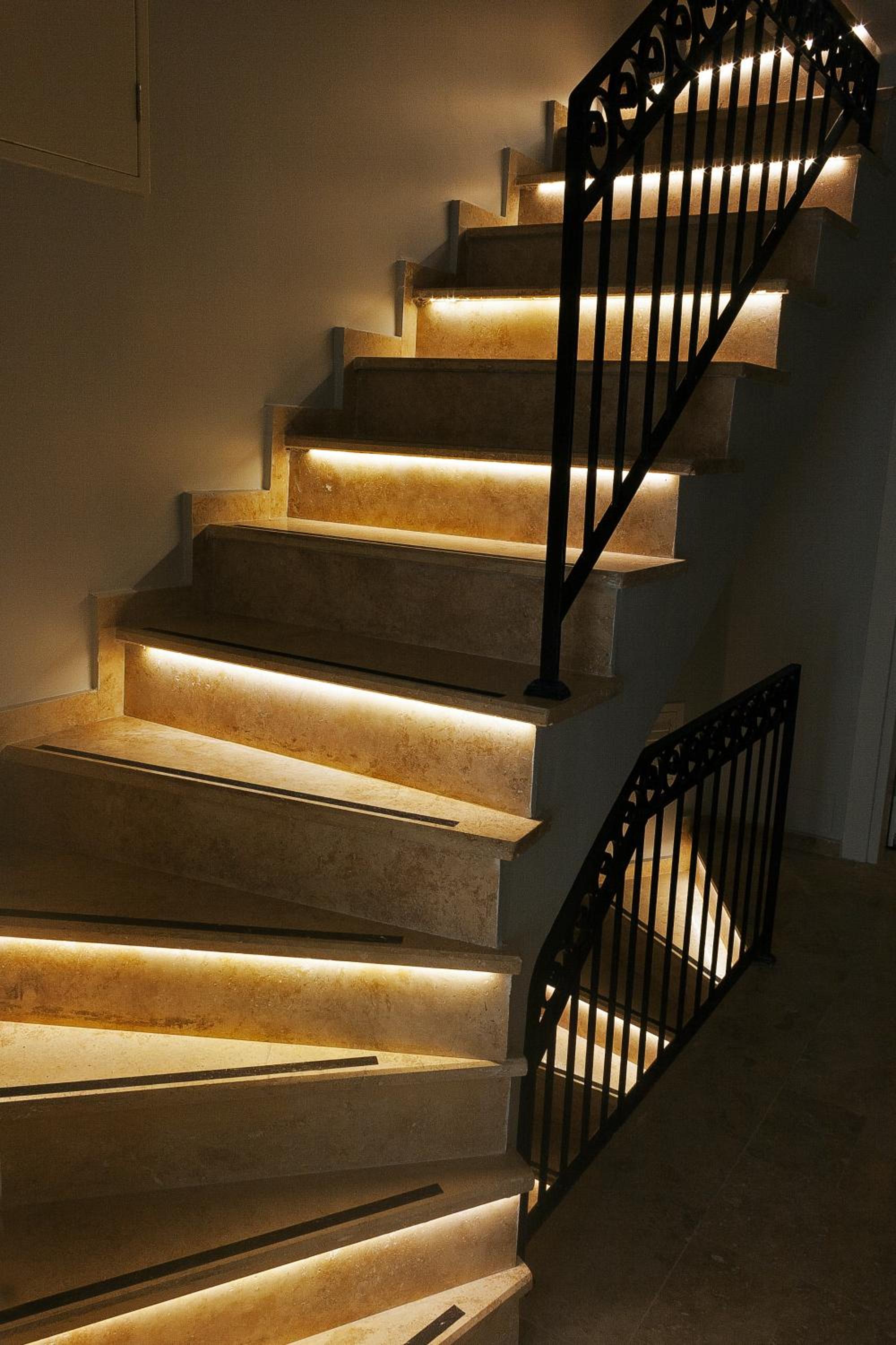 Ten Rooms İstanbul Otel - Image 21