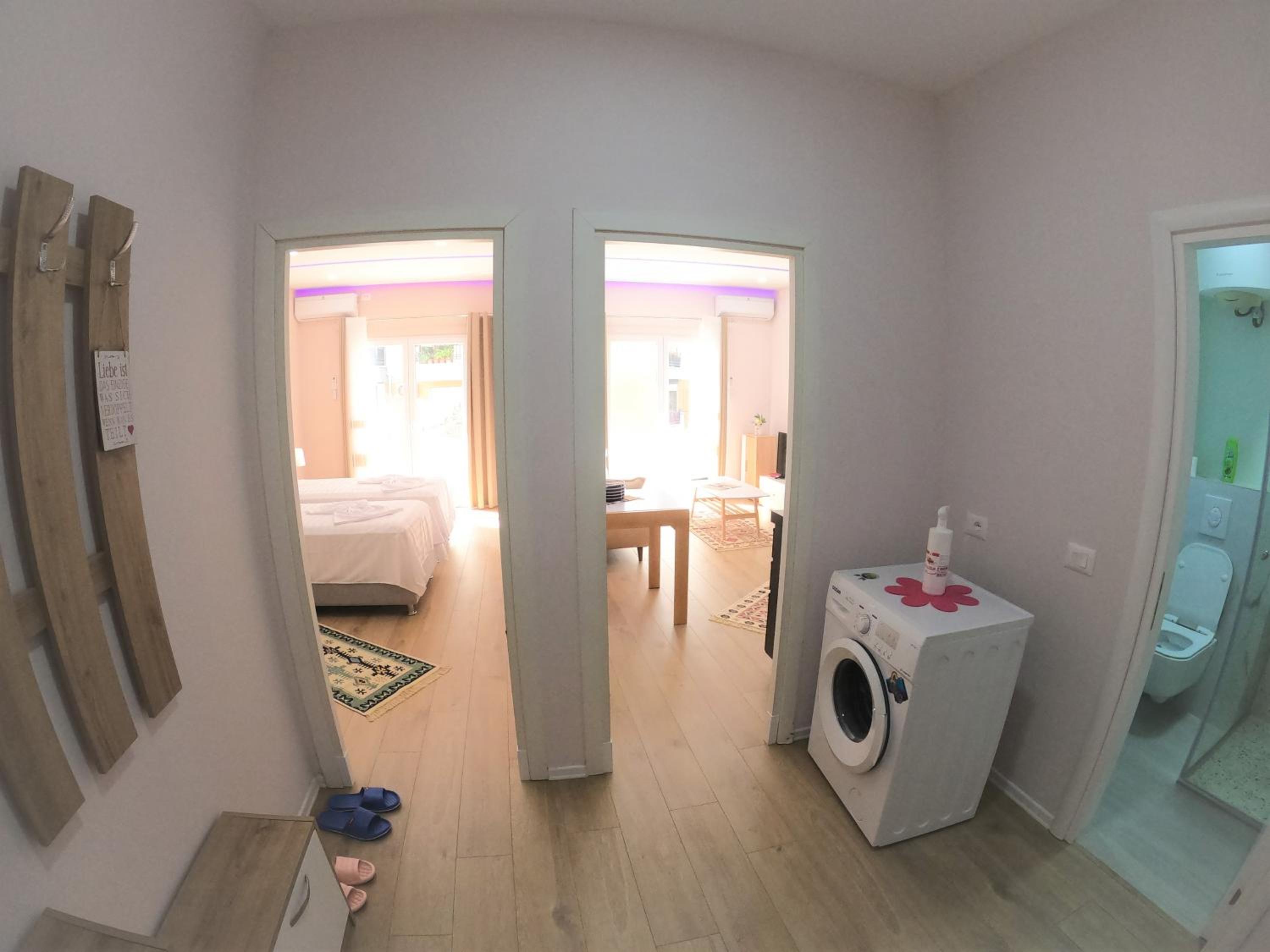 Eni`s Apartments