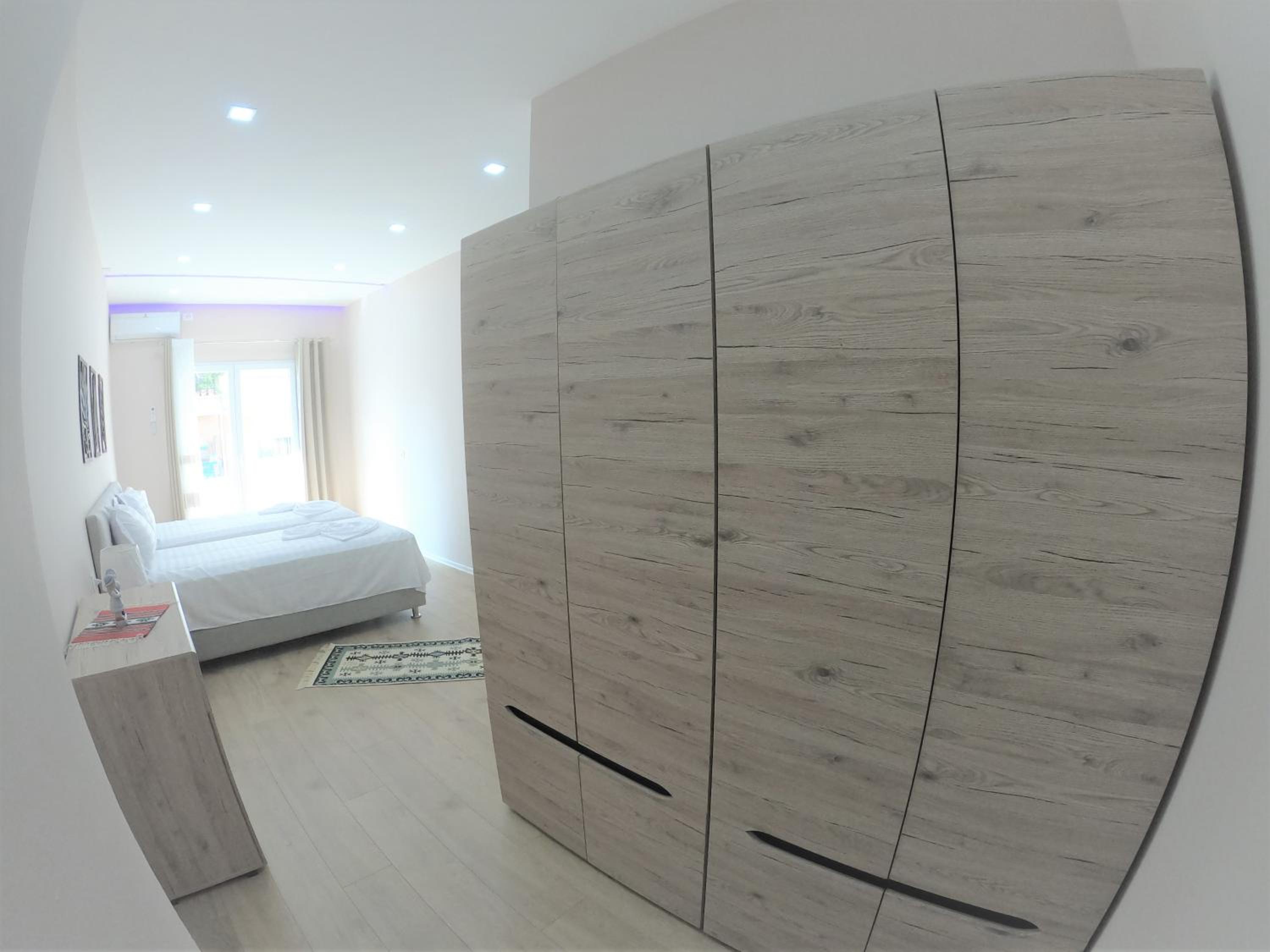 Eni`s Apartments