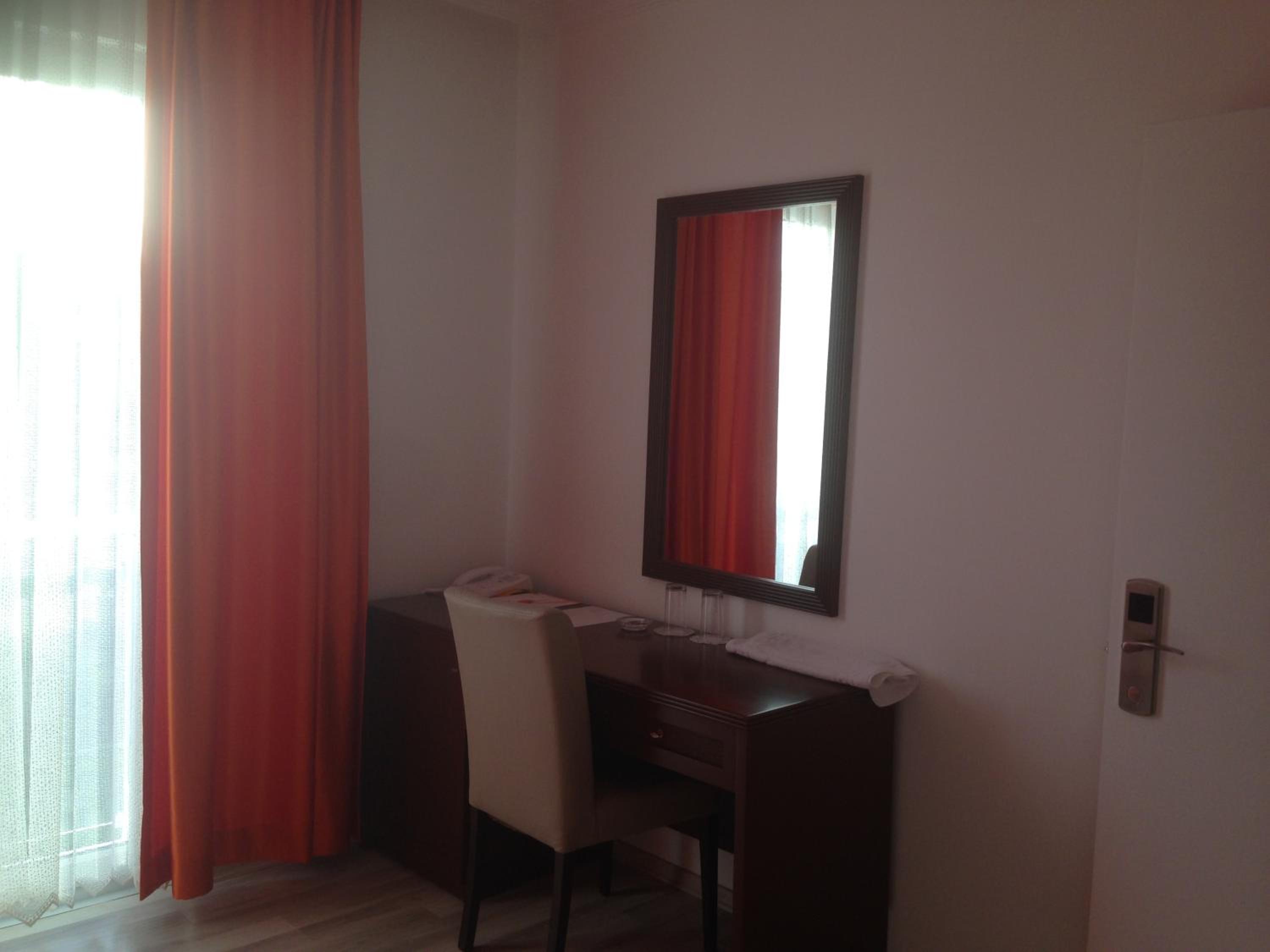 Mutado Hotel - Image 29