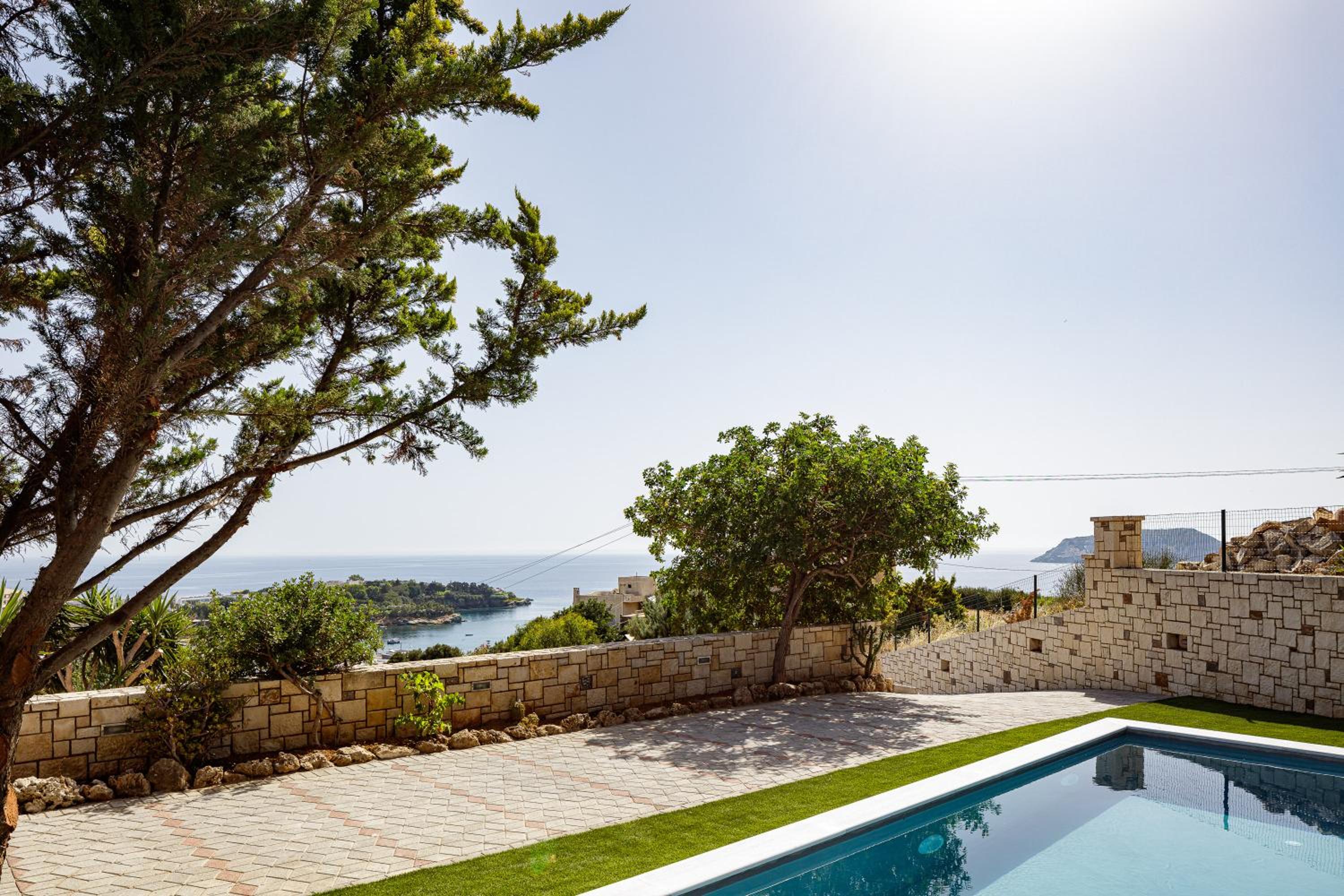 Veranda Sea View Villa, Walking Distance to Beach, By ThinkVilla view 4