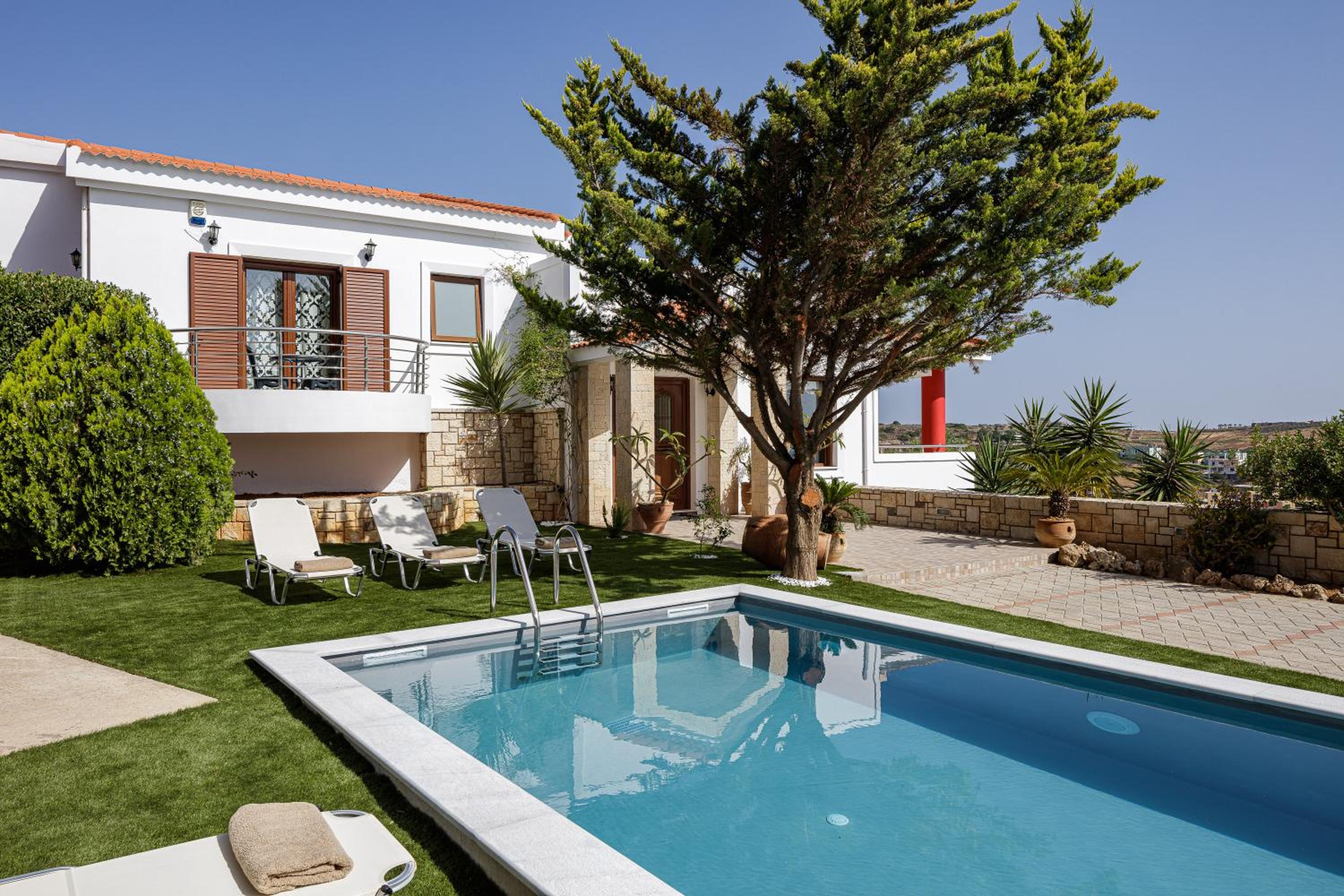 Veranda Sea View Villa, Walking Distance to Beach, By ThinkVilla view 3