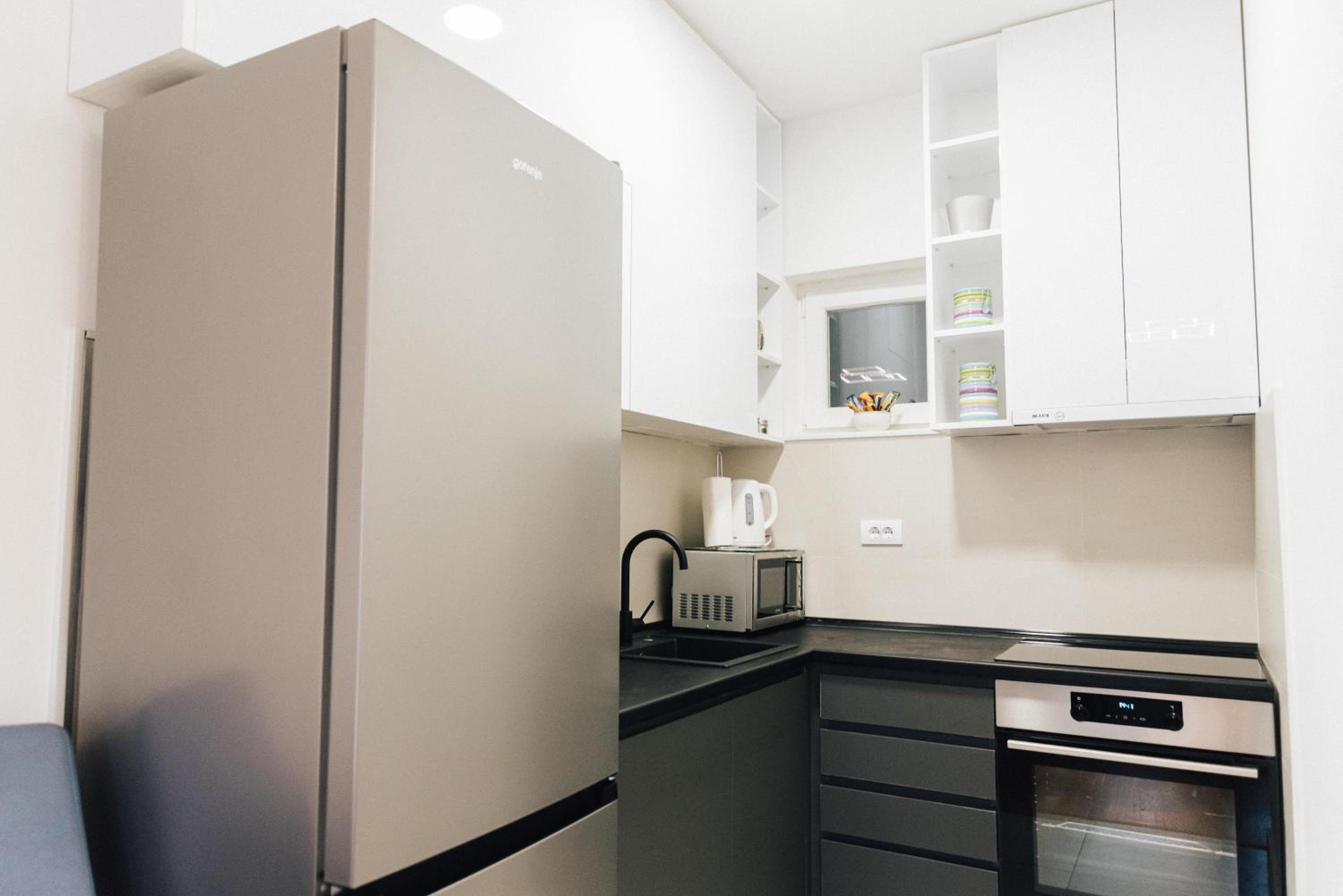 Regina Apartments with free parking view 5
