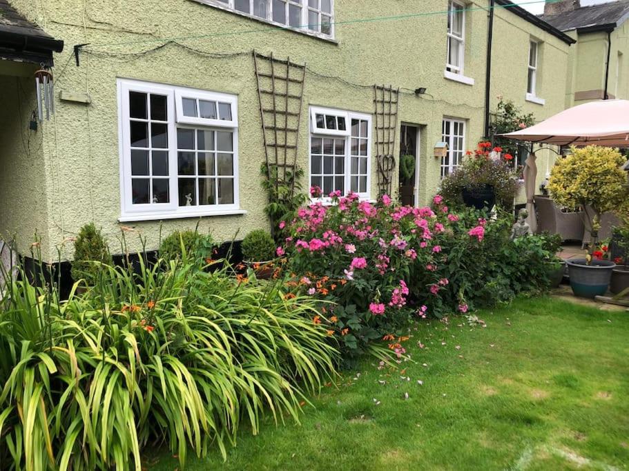 Ground floor apartment in The Coach House view 4