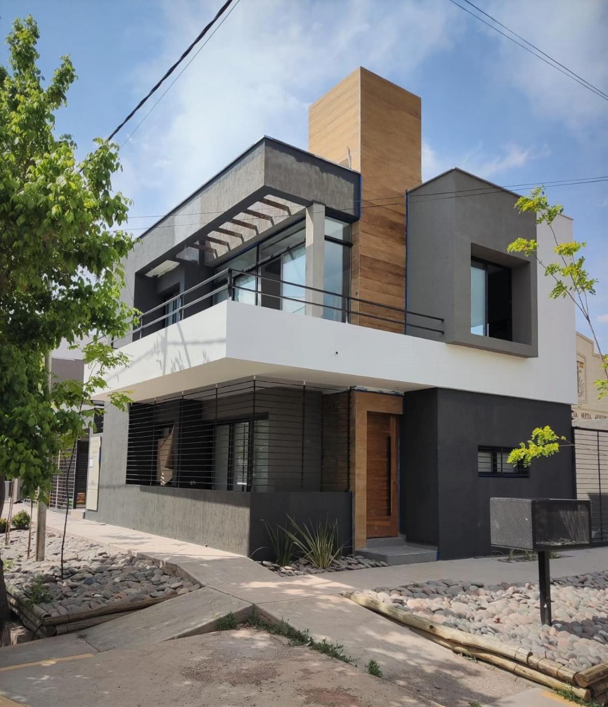 Villanueva Aparts LUX 4