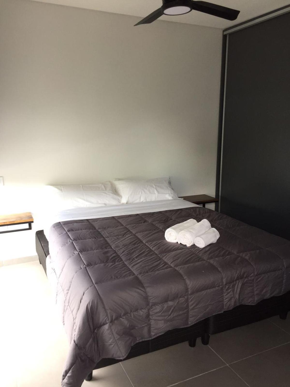 Villanueva Aparts LUX 4