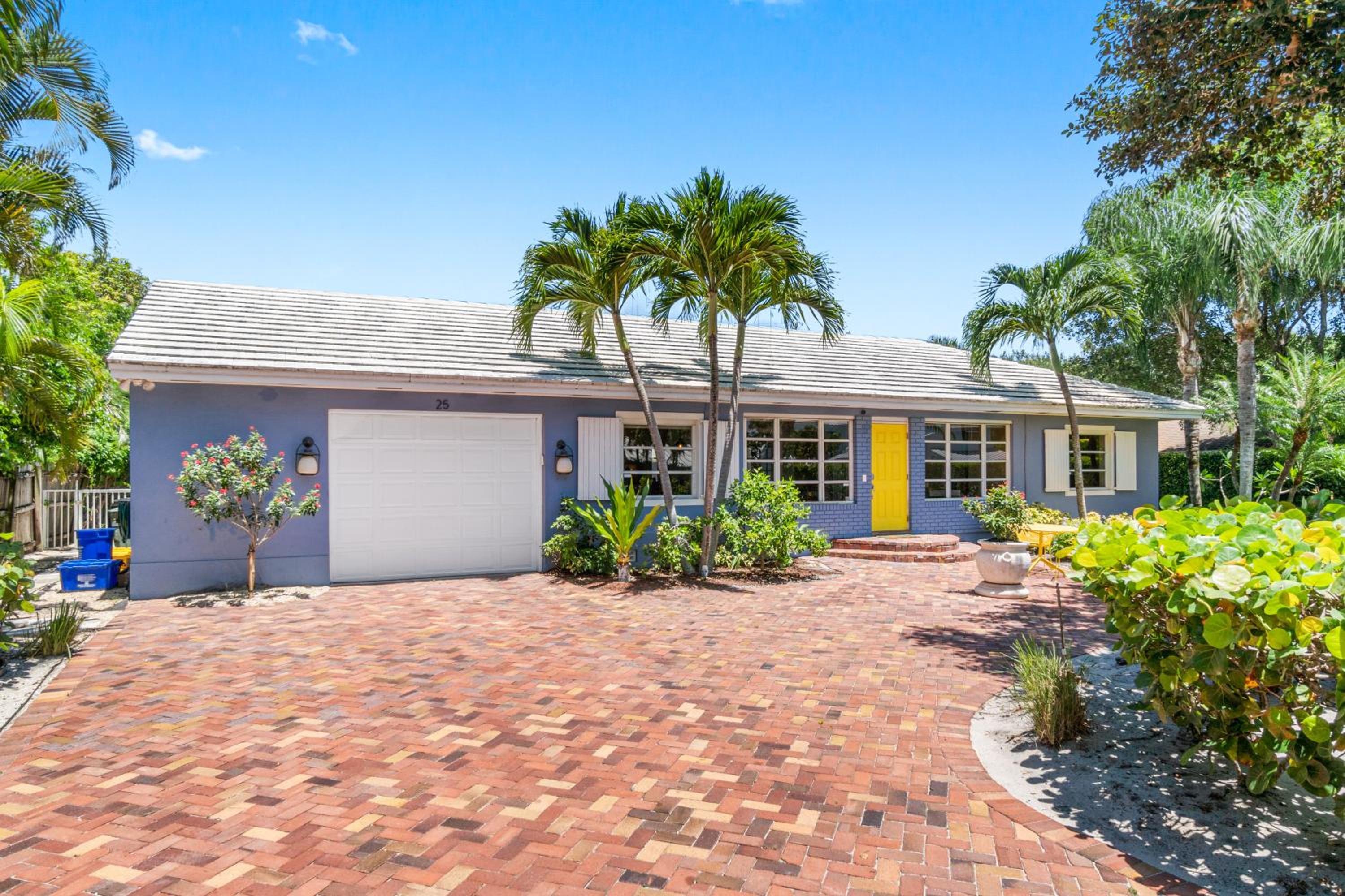 Spanish Style- Heated Saltwater Pool/grill, Min to Beach & Atlantic