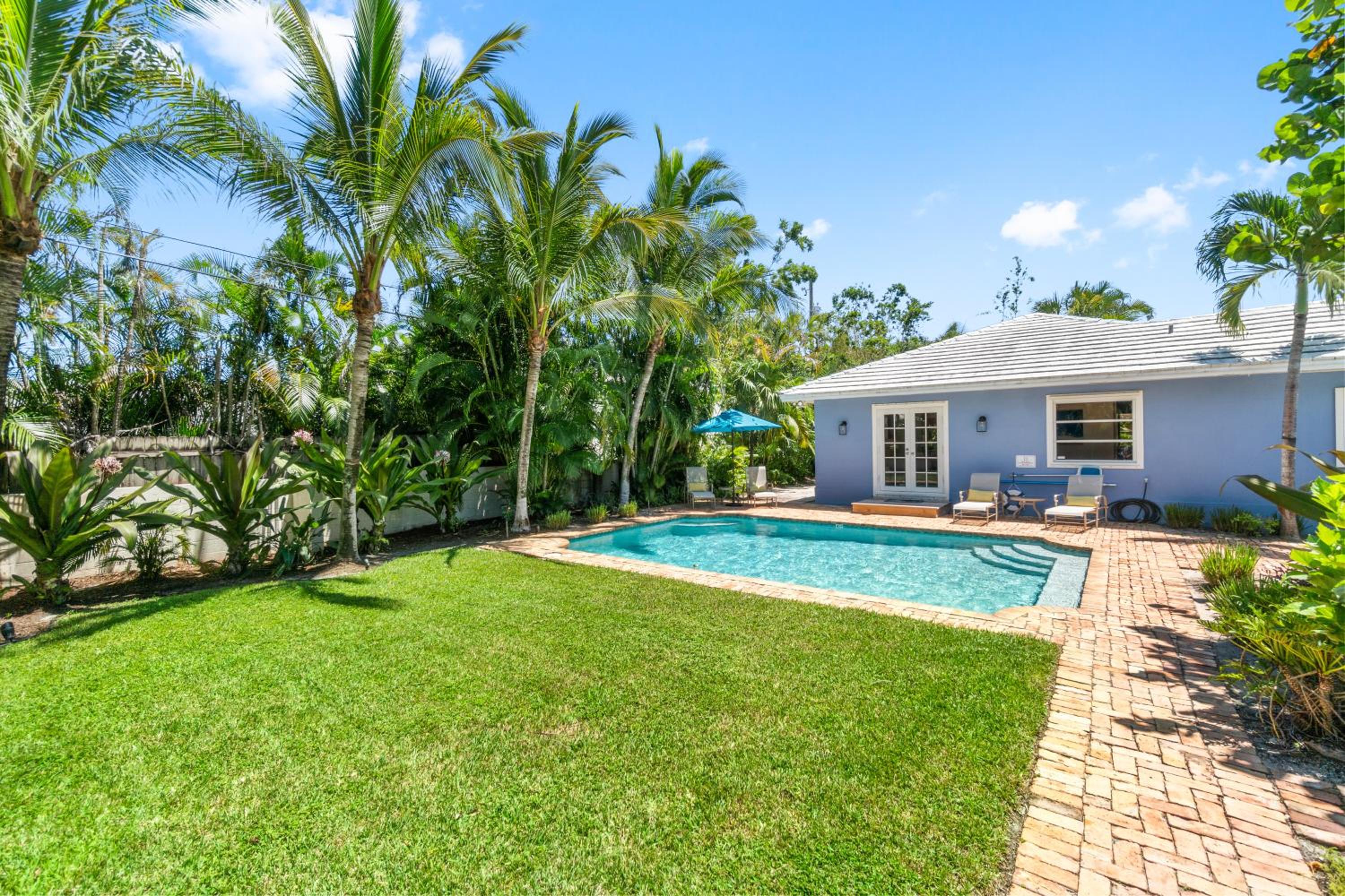 Spanish Style- Heated Saltwater Pool/grill, Min to Beach & Atlantic