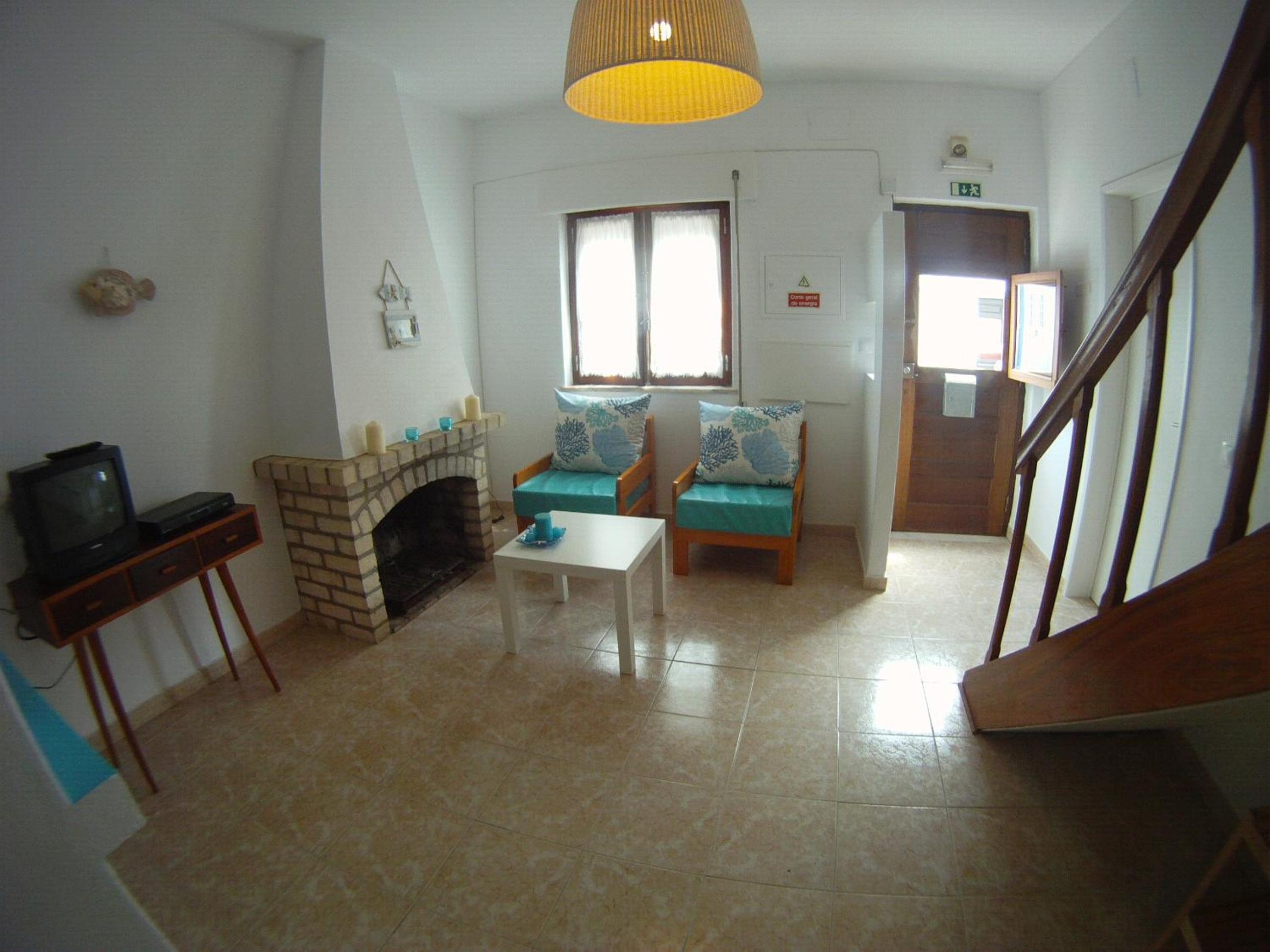 Ahoy Porto Covo Hostel view 4