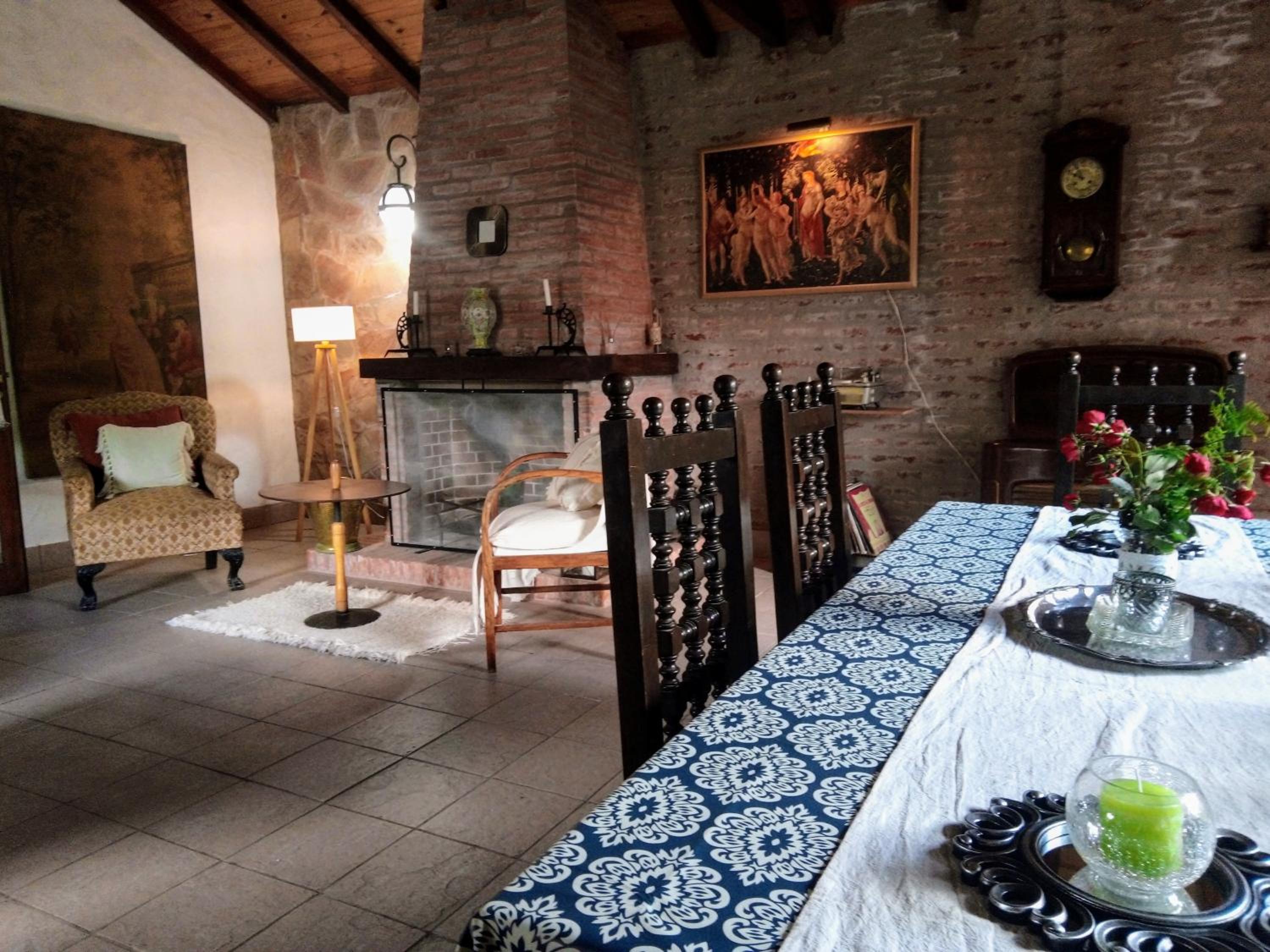 Chalet Caserón de Tejas, Amplia y confortable casa para hasta 11 huéspedes