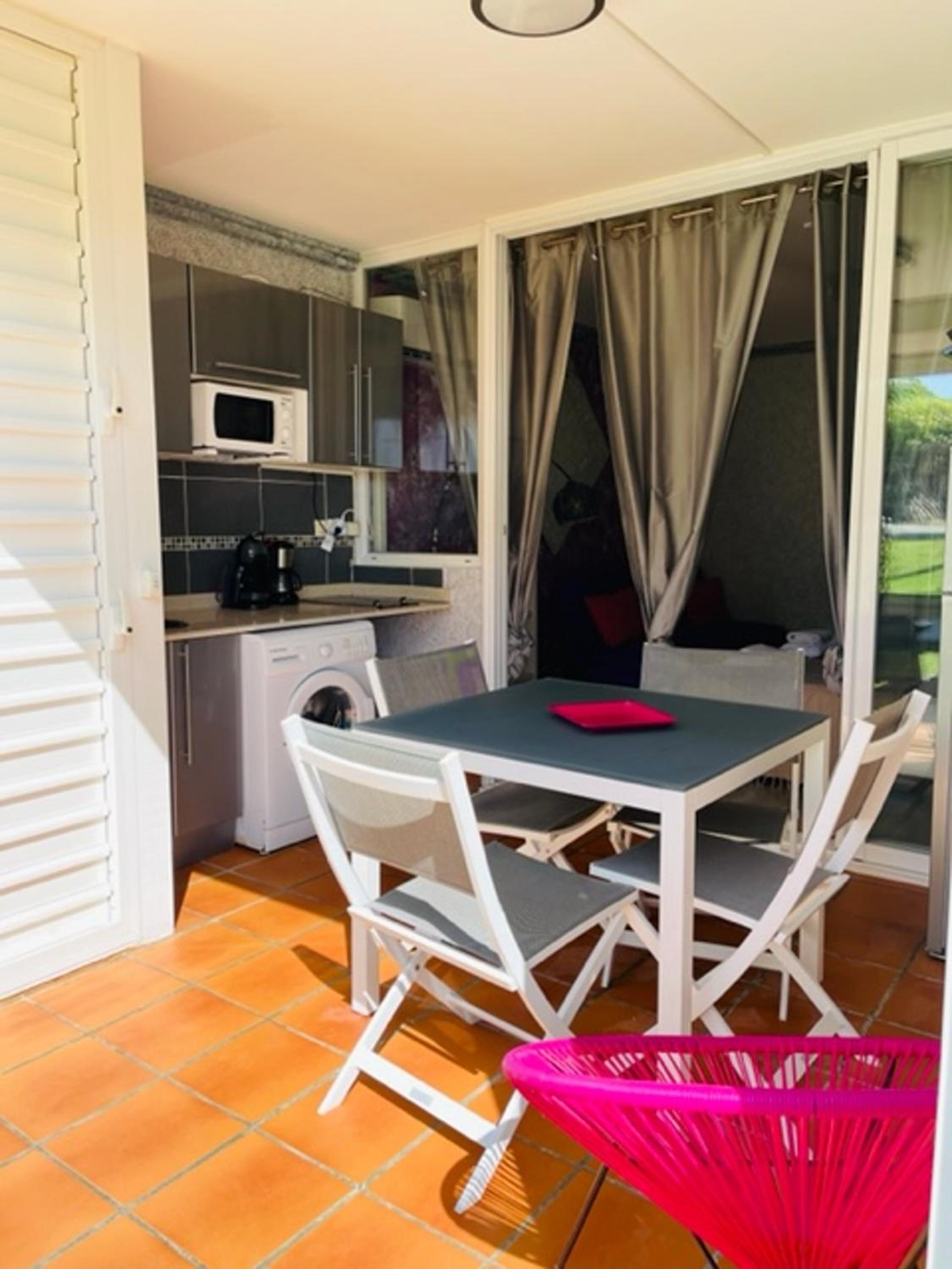Studio Confort Anse Des Rochers 27m² Piscine view 2