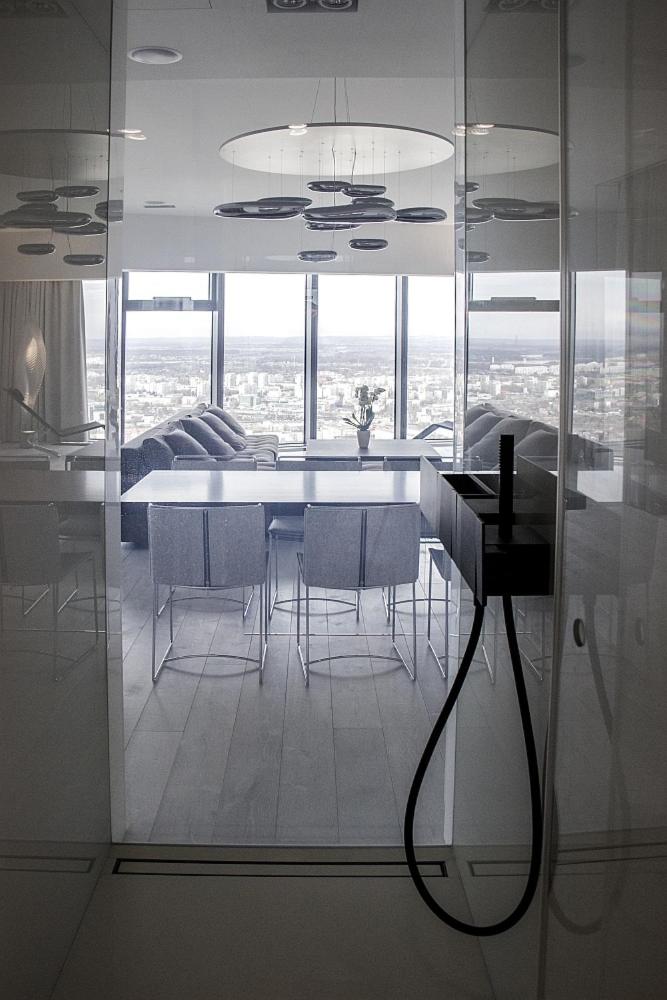 30th+ Floor Apartments in Sky Tower