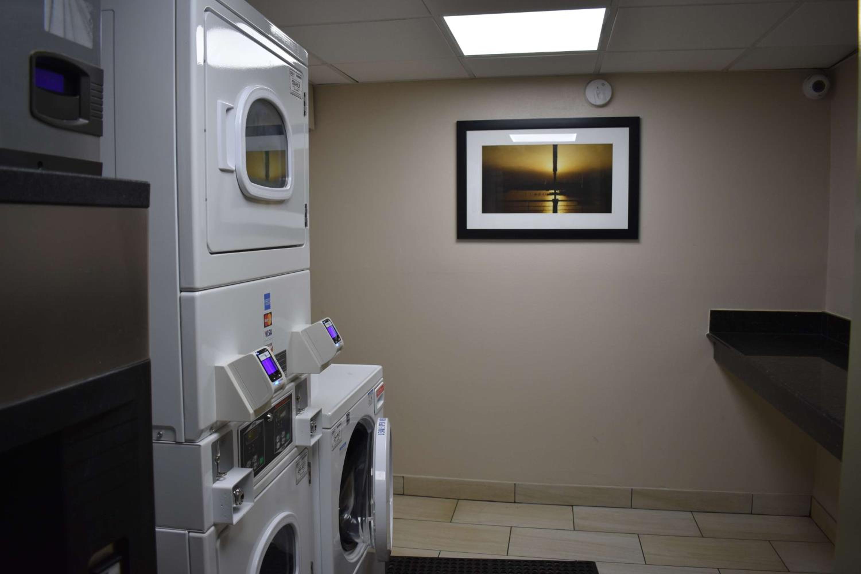 Annapolis Vacations - Best Western Annapolis - Property Image 4