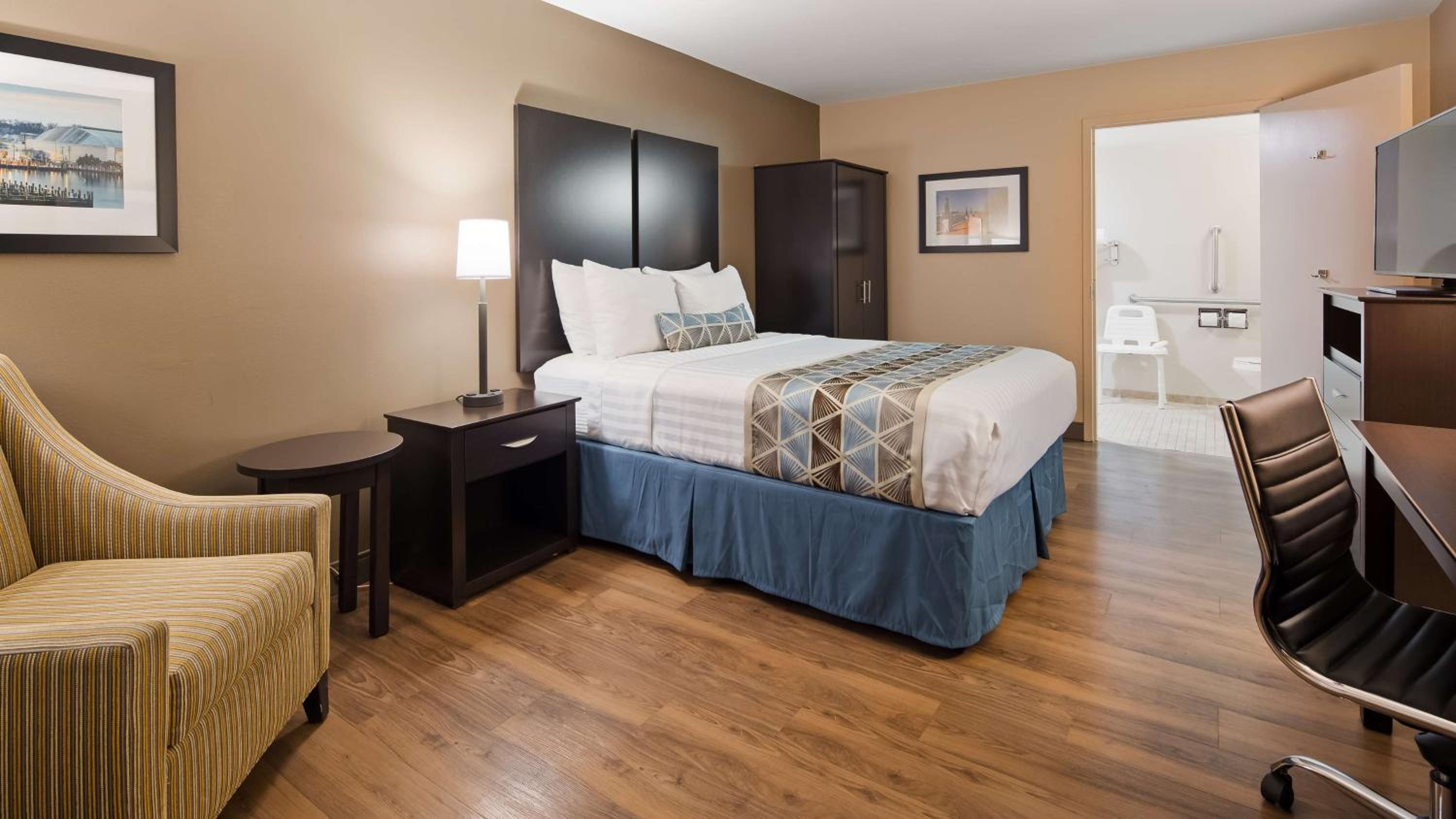Annapolis Vacations - Best Western Annapolis - Property Image 11