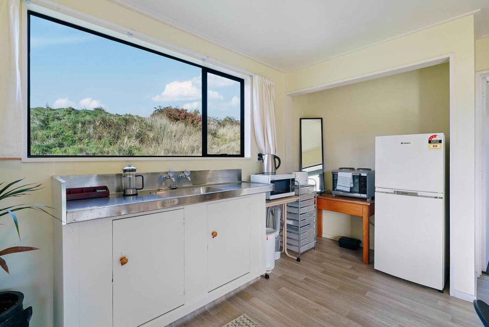 Glendhu Station Cottage - Glendhu Bay Holiday Home