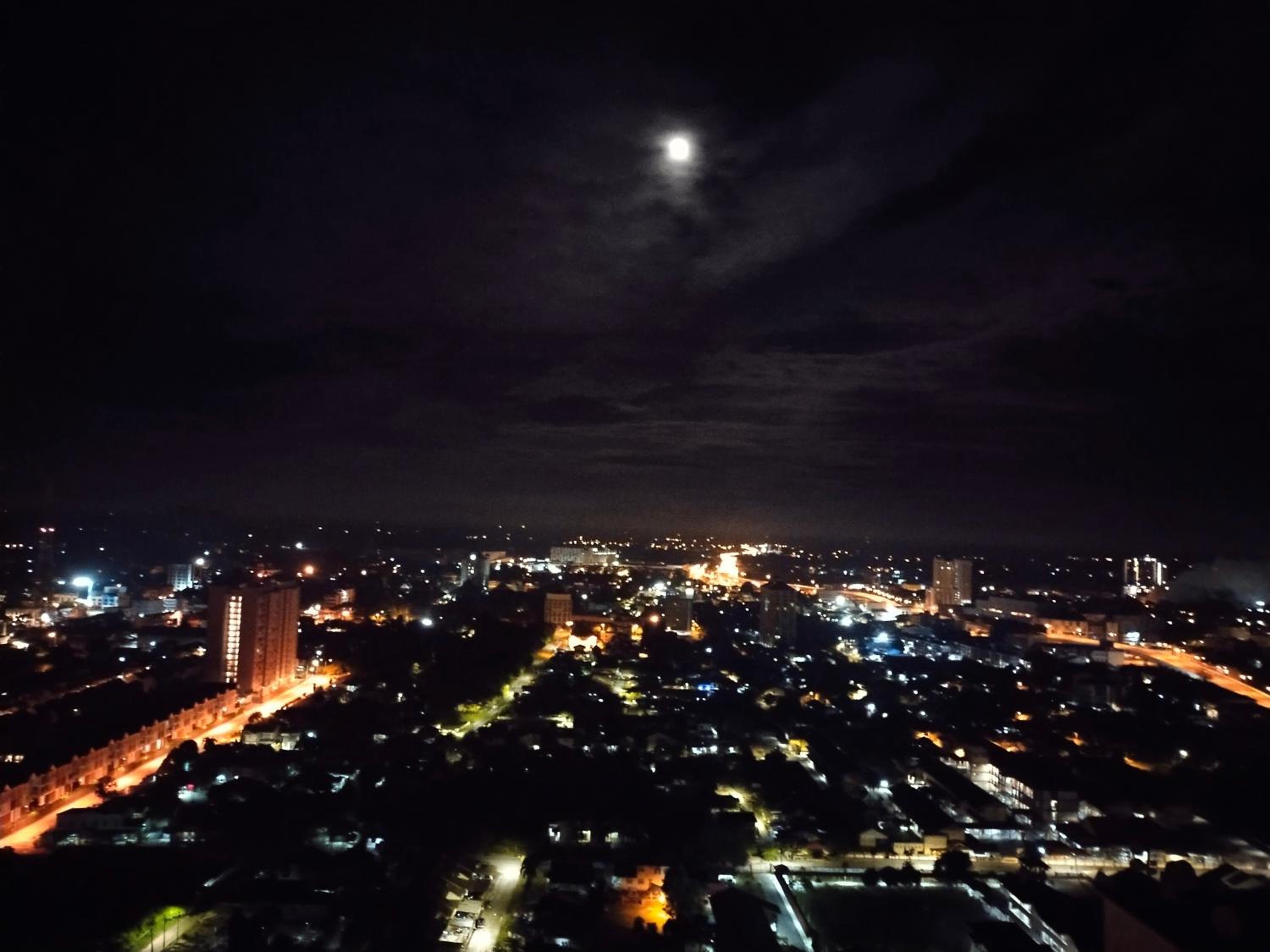CMK APARTMEN MUTIARA TOWER 3 BEDROOM KOTA BHARU#Netflix photo 4