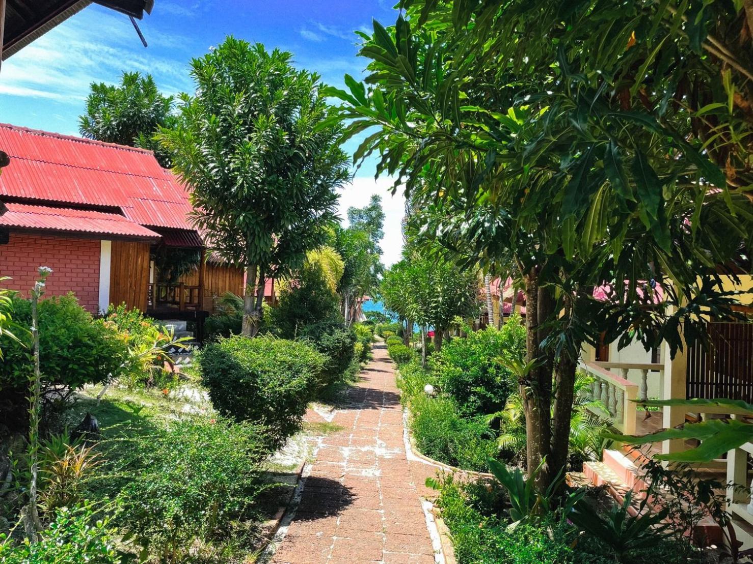 Bounty Resort