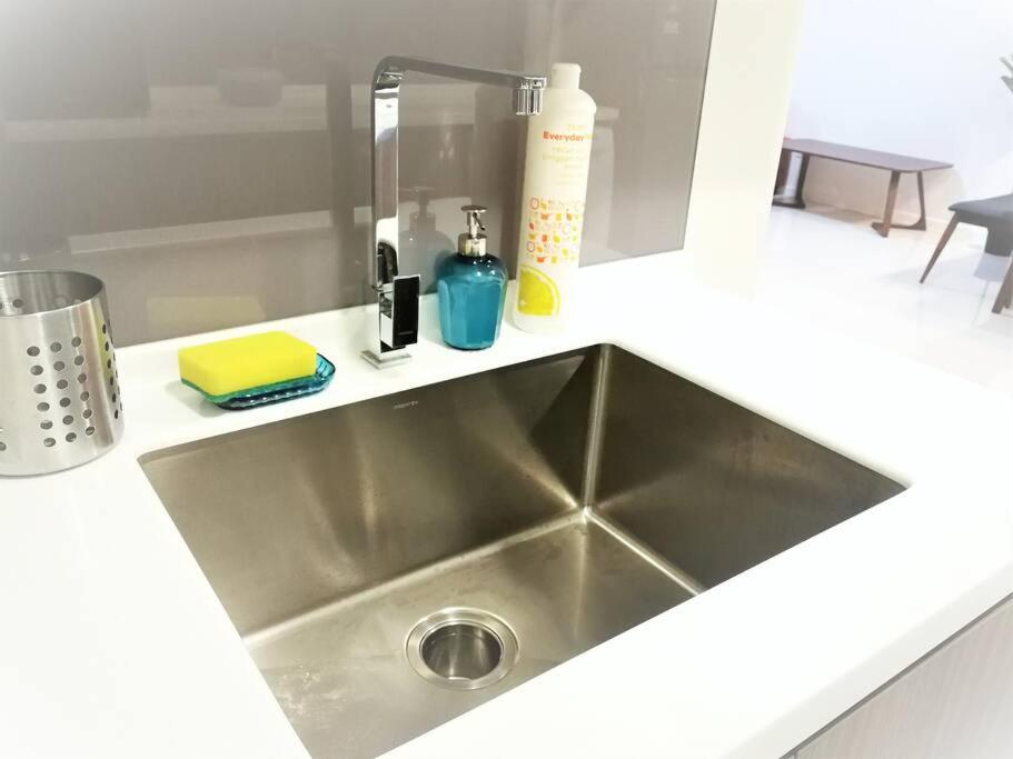【NETFLIX】Suasana Suites,Nxt to CIQ【PoolGym&WIFI】