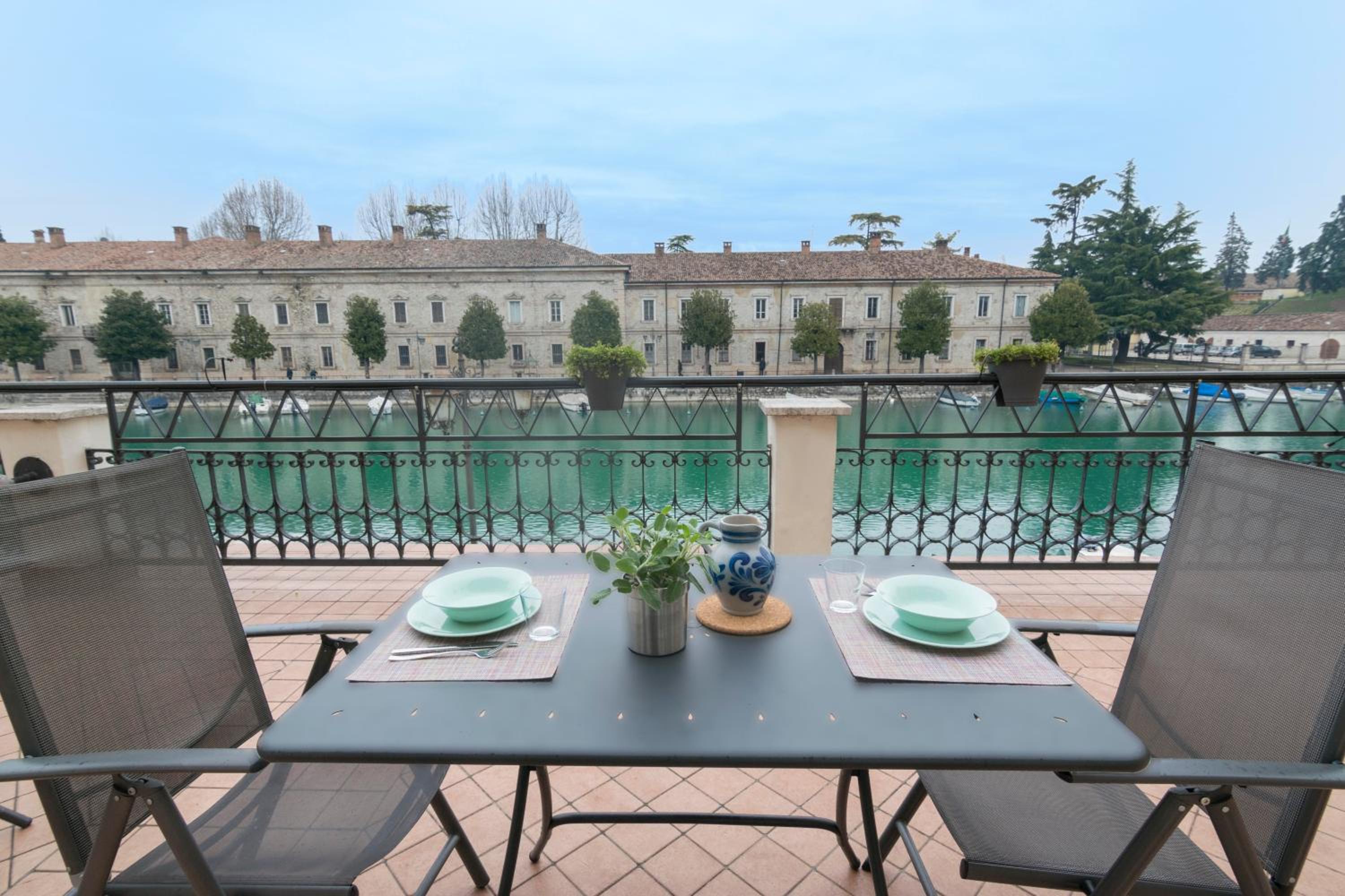 Fiori sull'Acqua Apartments photo 2