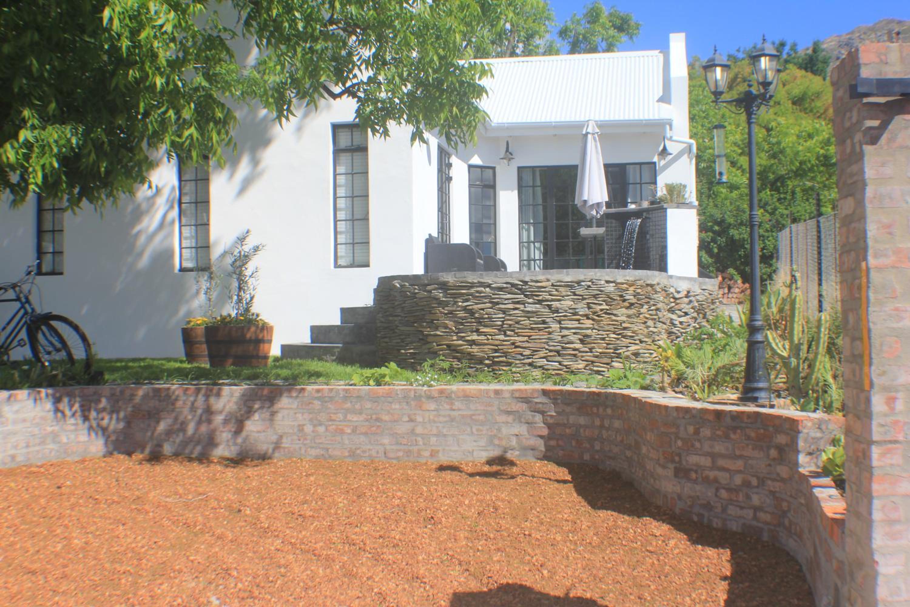 Pecan Tree Cottage view 3