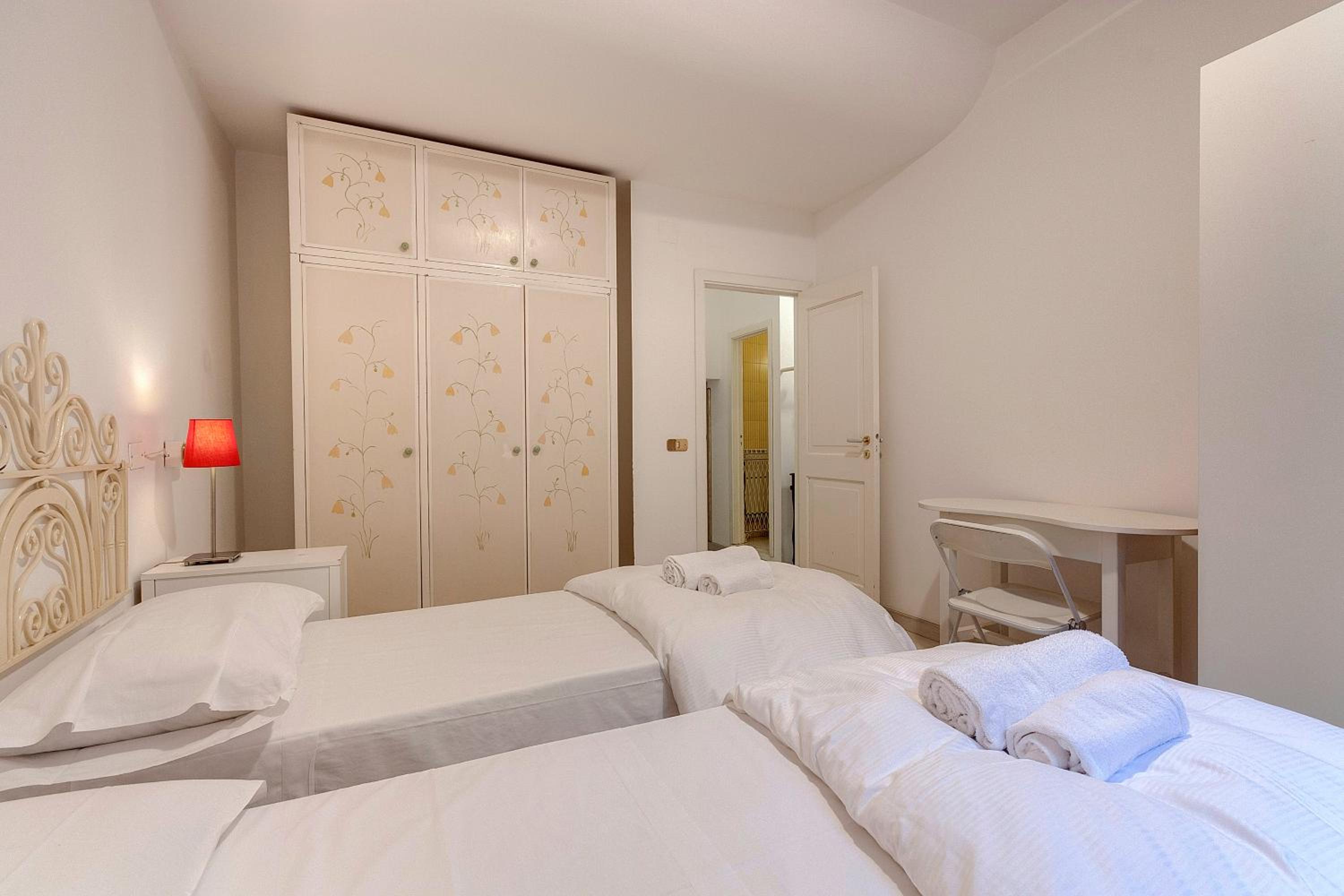 Parione 12