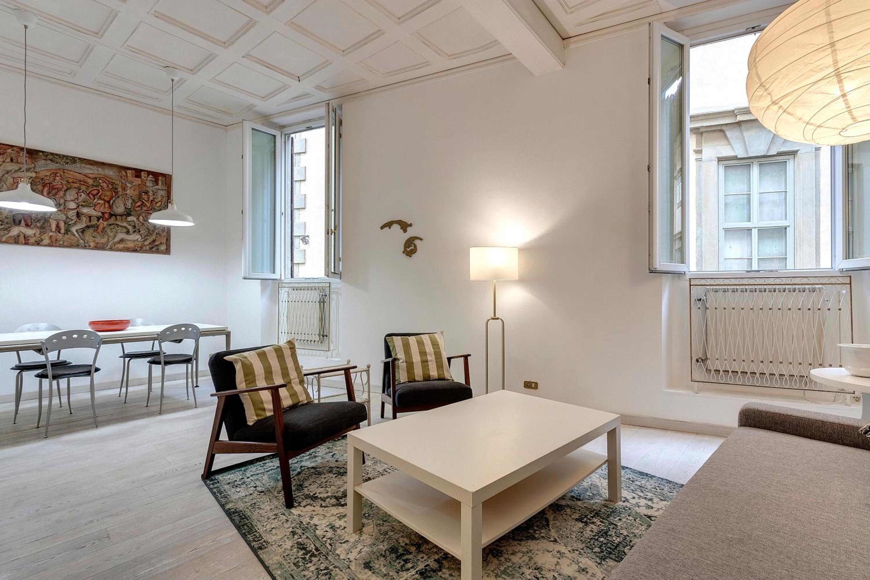 Parione 12