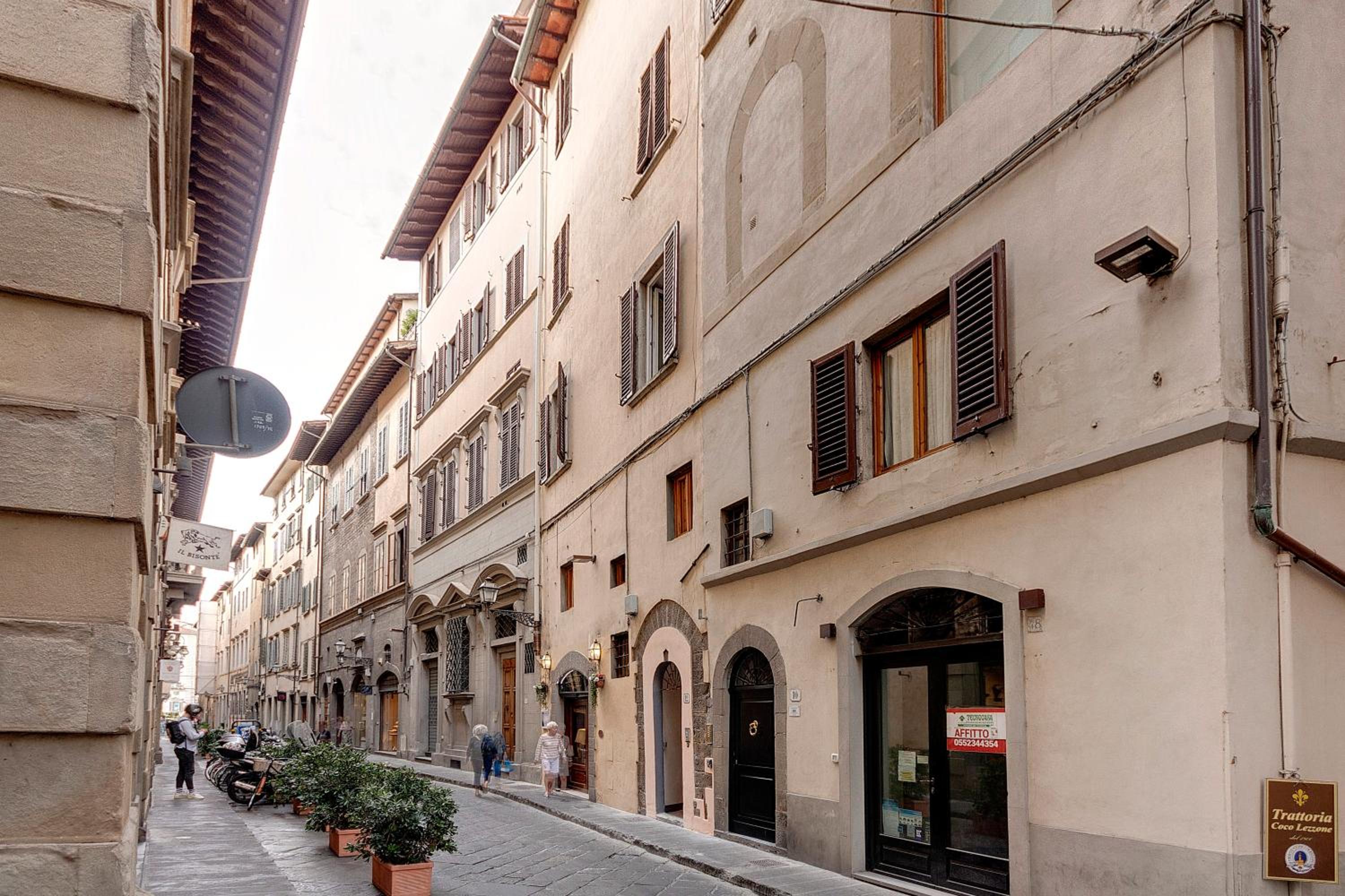 Parione 12