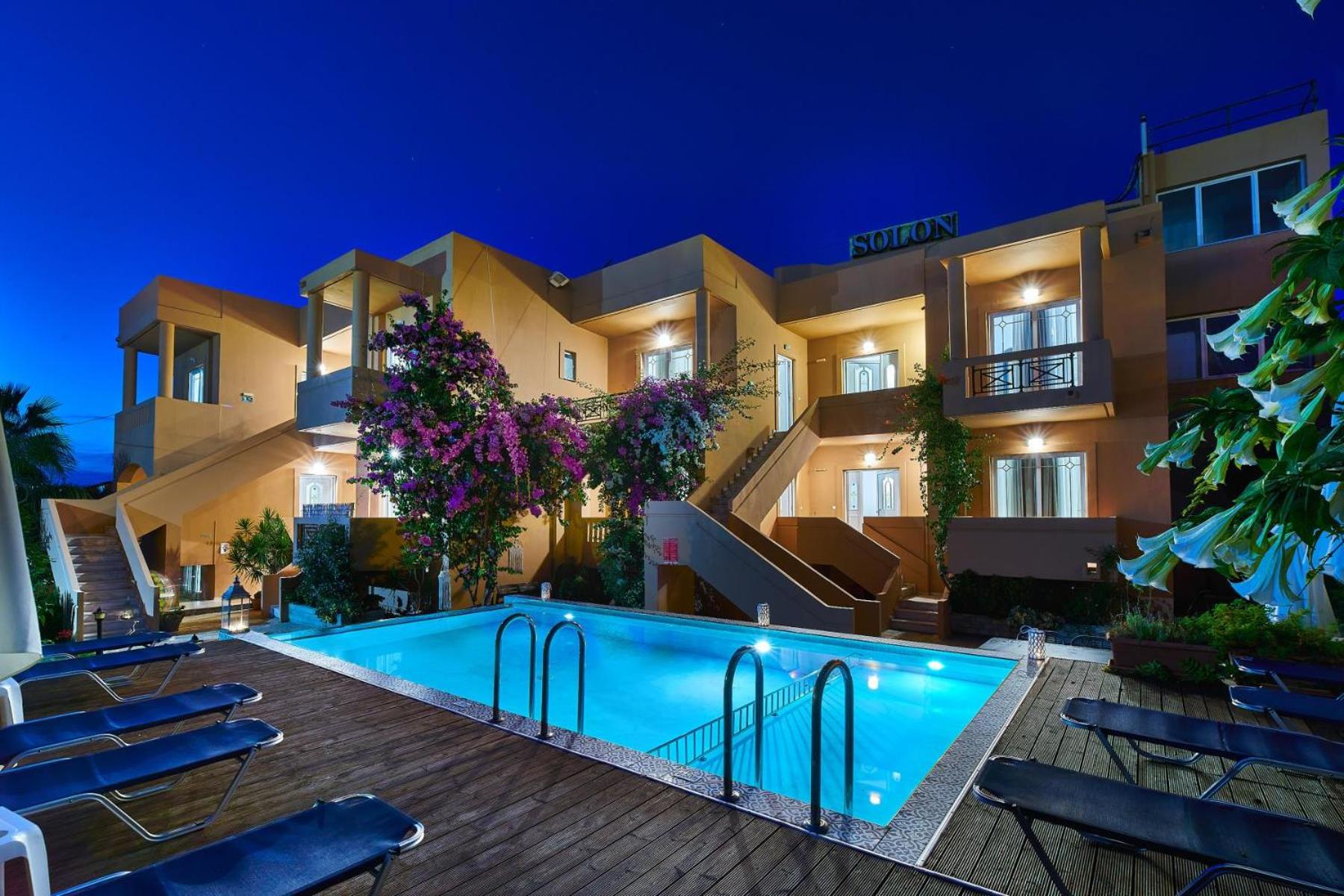 Solon Apartments Near Beach