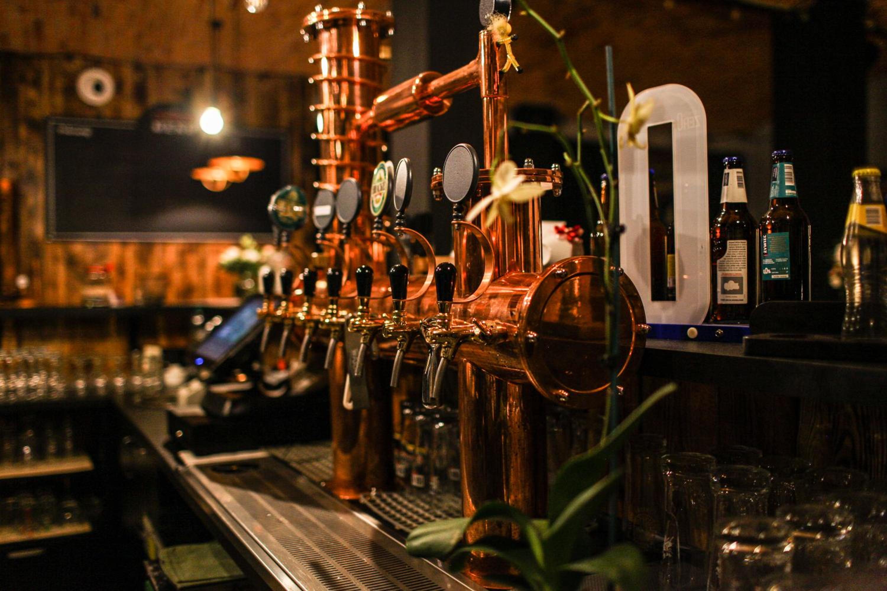 bar